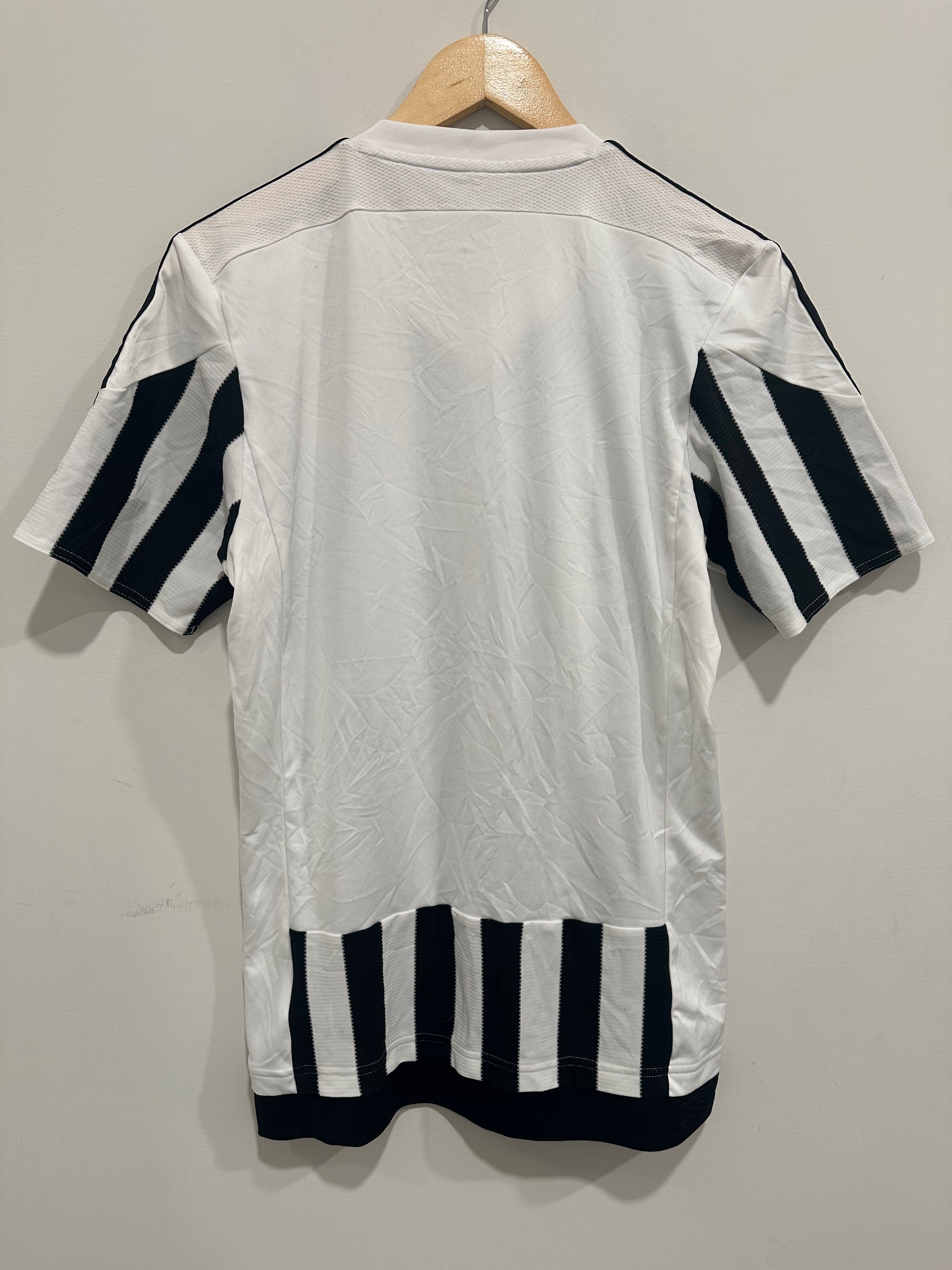 Juventus 2015-16 Home Soccer Jersey (S)