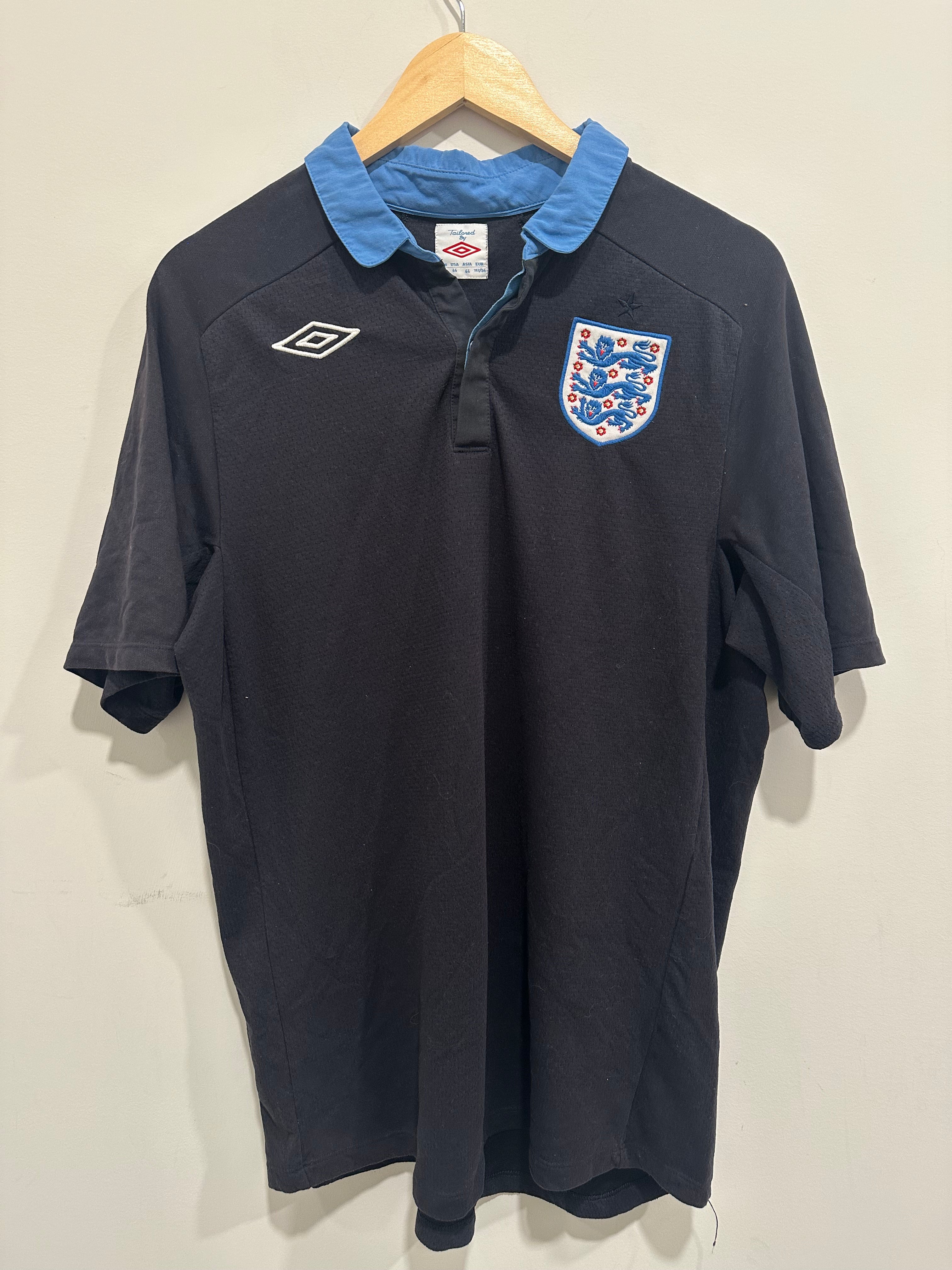England 2011-12 Away Soccer Jersey (L)
