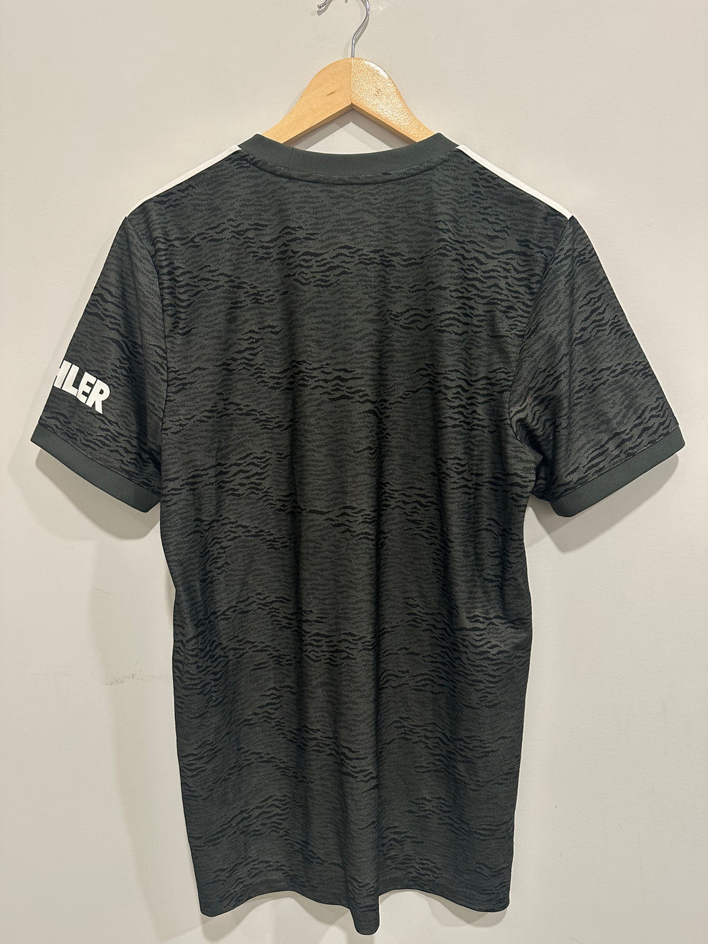Manchester United 2020-21 Away Soccer Jersey (M)