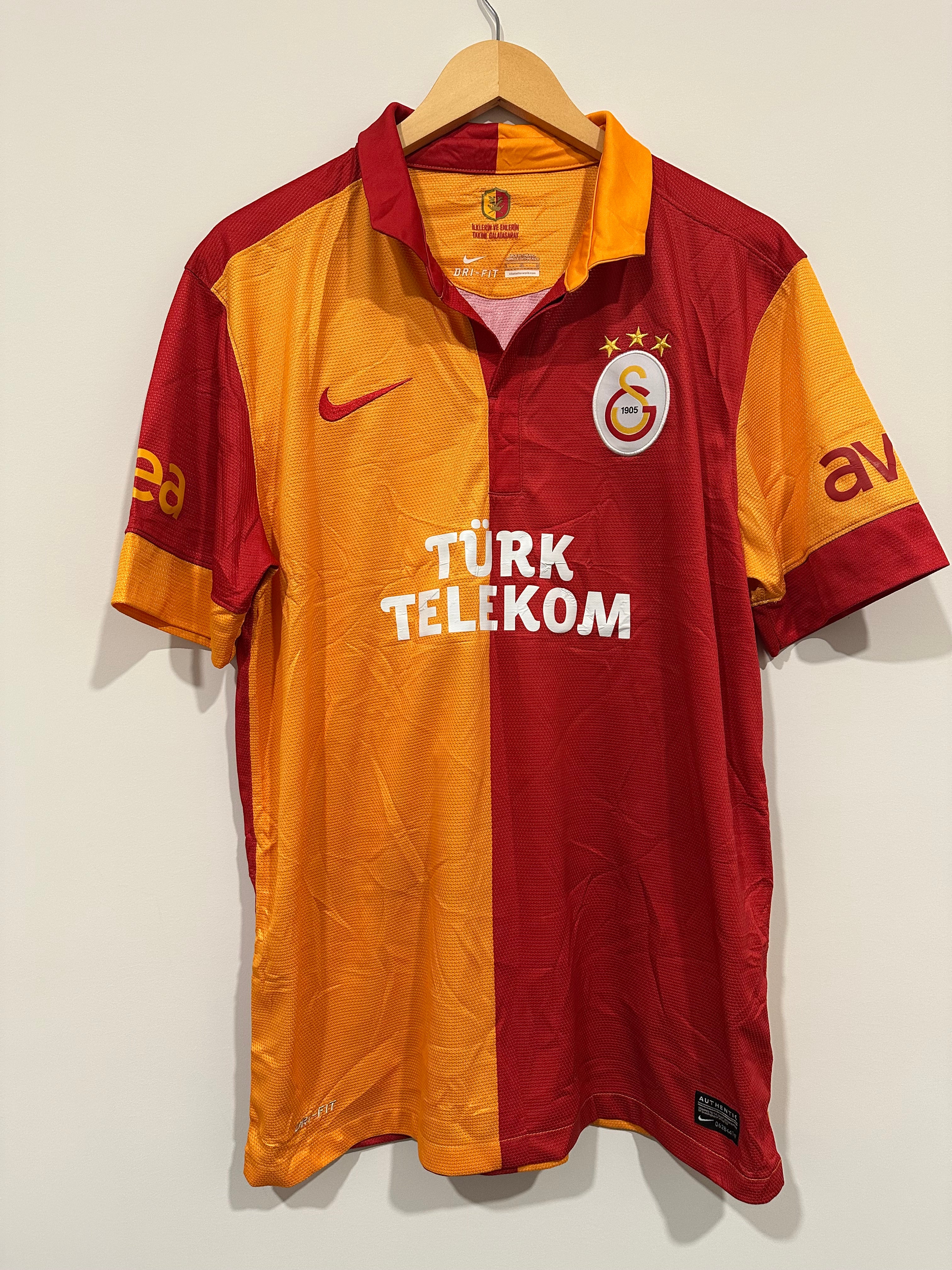 Galatasaray 2013-14 Home Soccer Jersey Riera #11 (L)