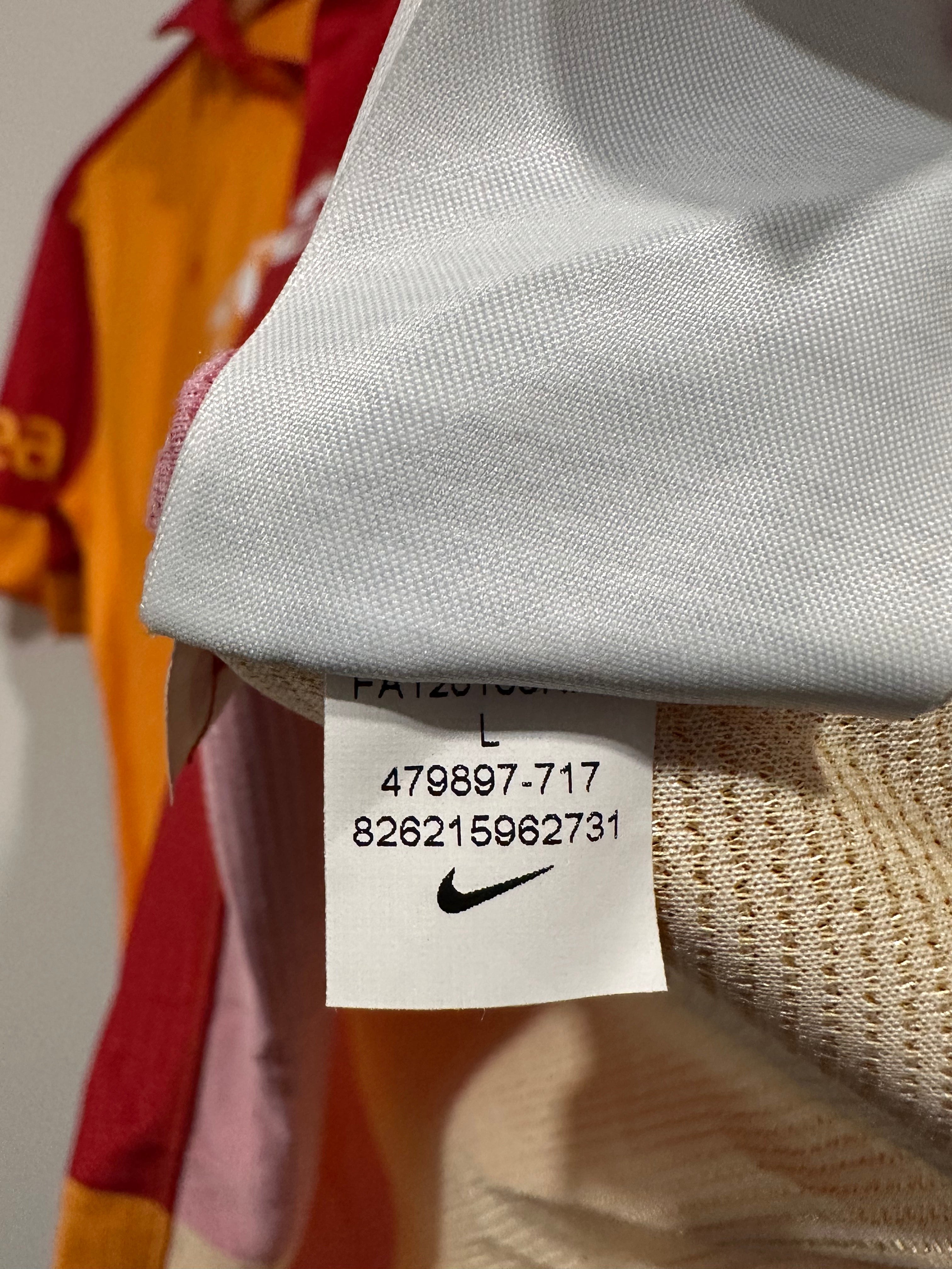 Galatasaray 2013-14 Home Soccer Jersey Riera #11 (L)