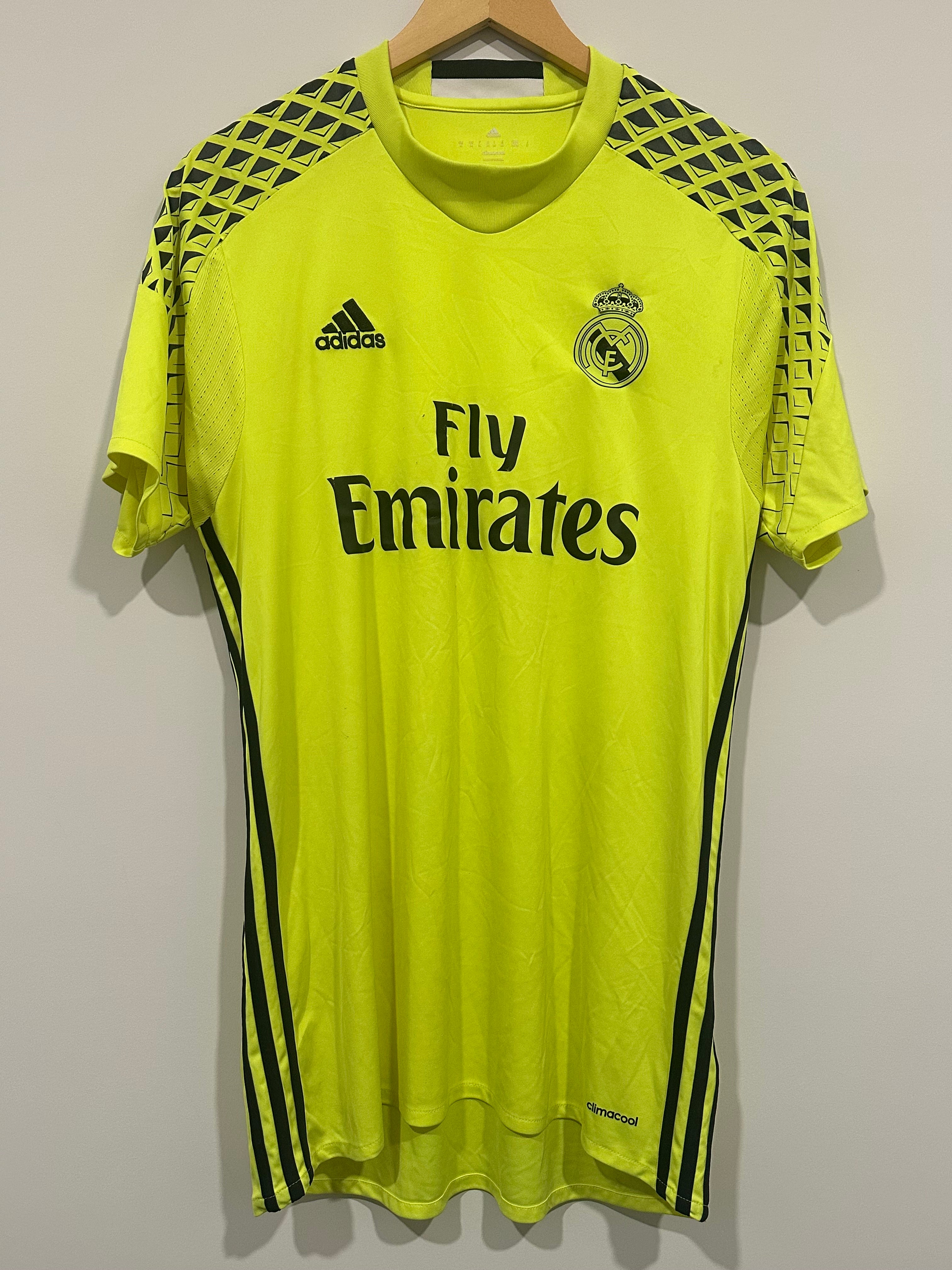 Real Madrid 2016-17 GK Soccer Jersey (M)