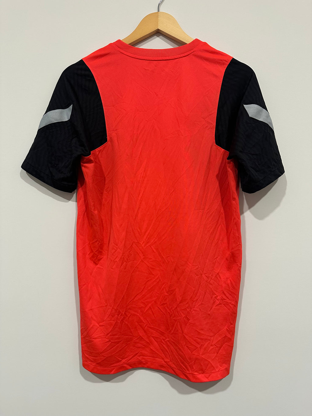 Liverpool 2020-21 Training Soccer Jersey (M)