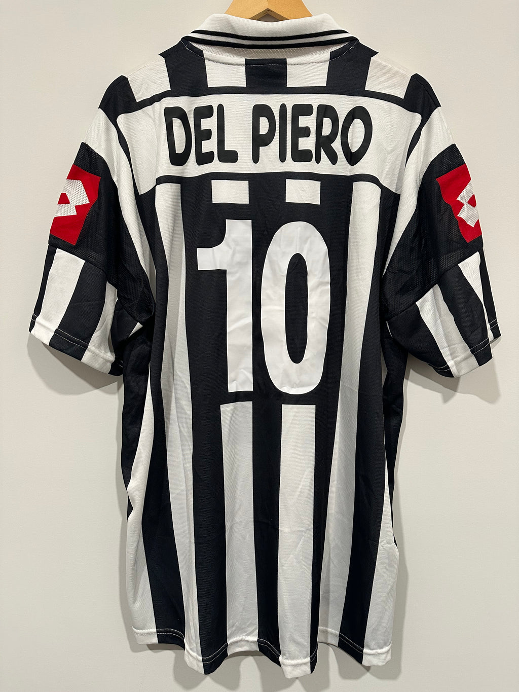 Juventus 2001-02 Home Soccer Jersey Del Piero #10 (XXL)