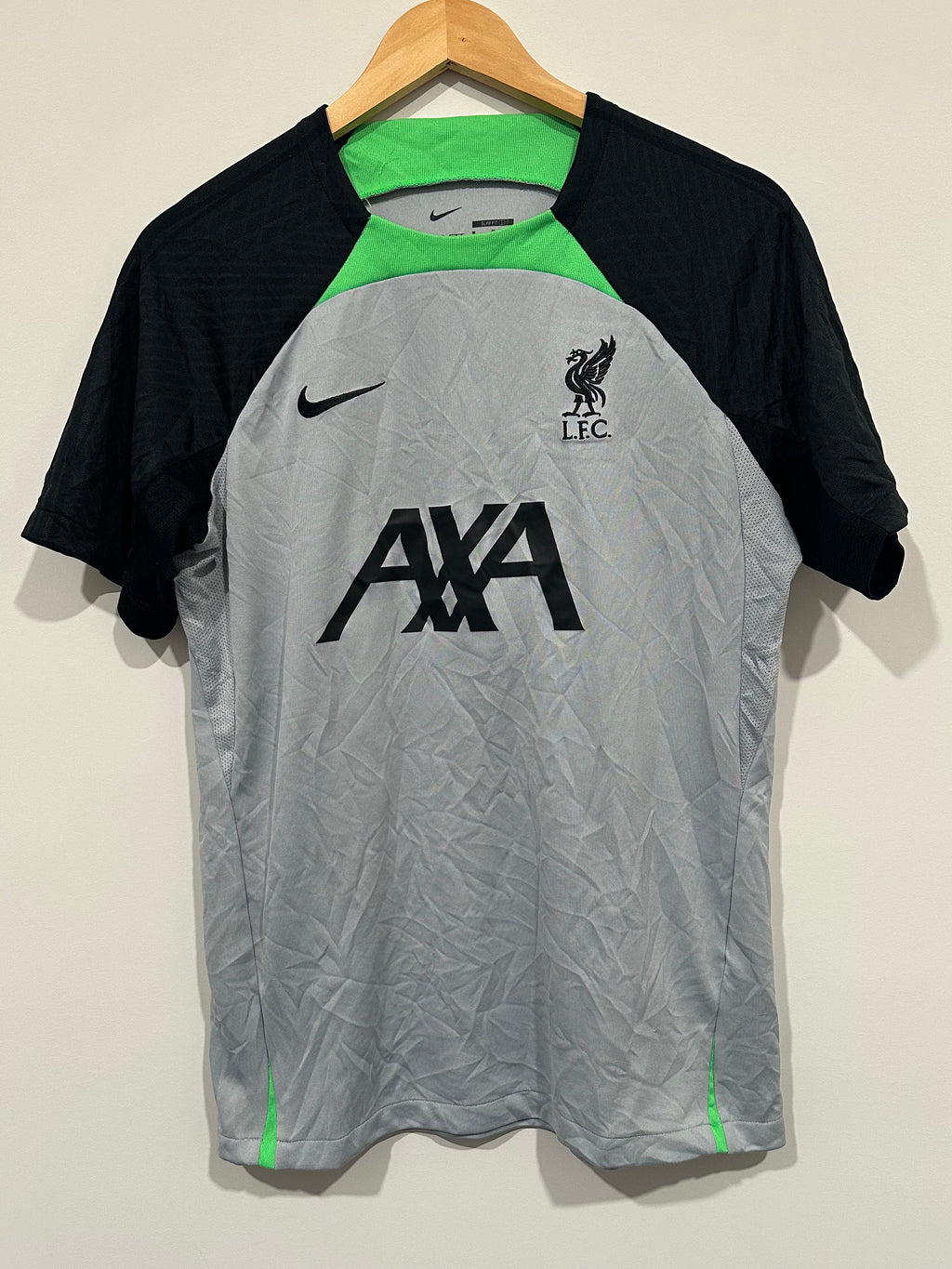 Liverpool 2023-24 Training Jersey (M)
