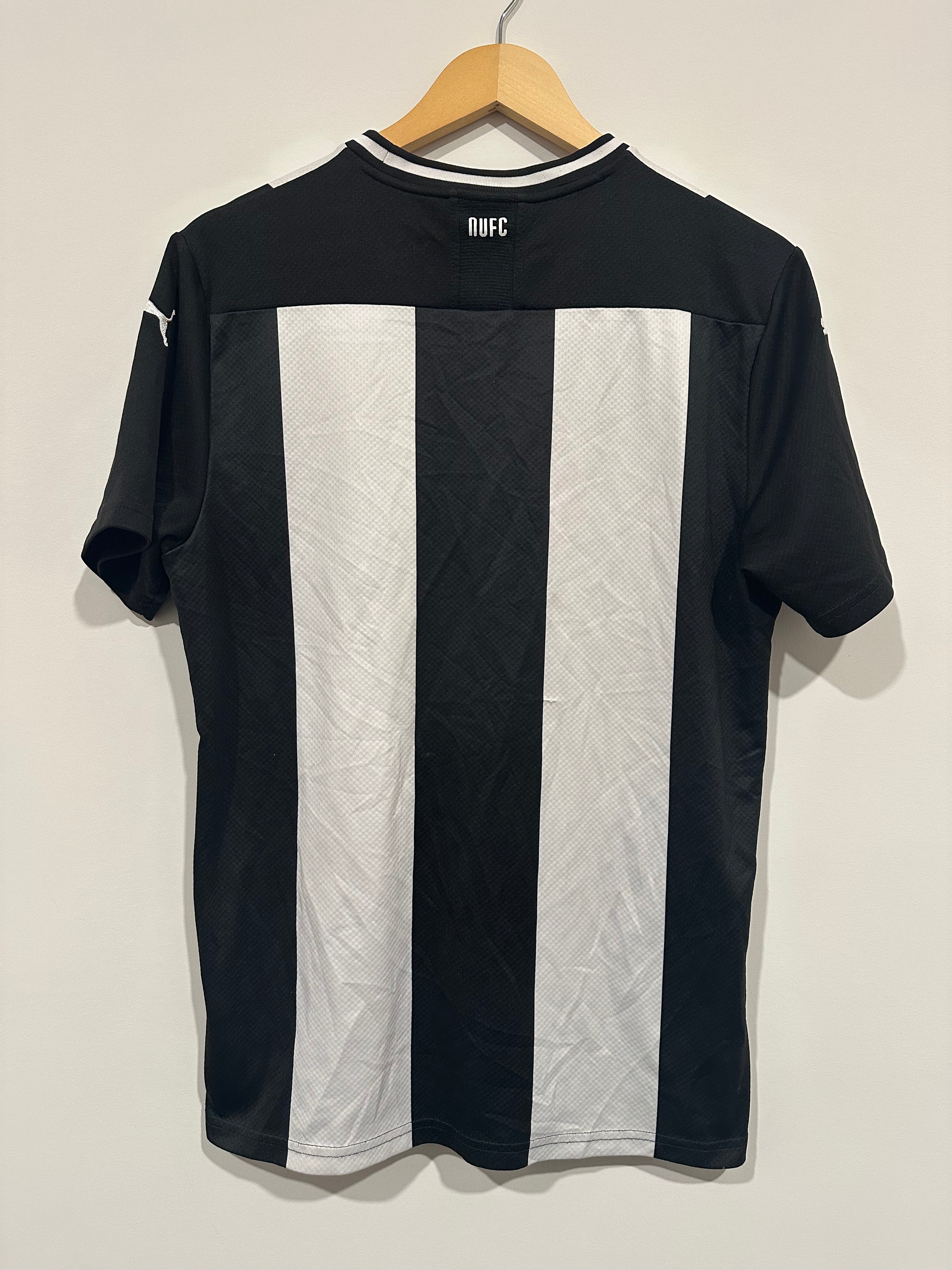 Newcastle United 2019-20 Home Soccer Jersey (M)
