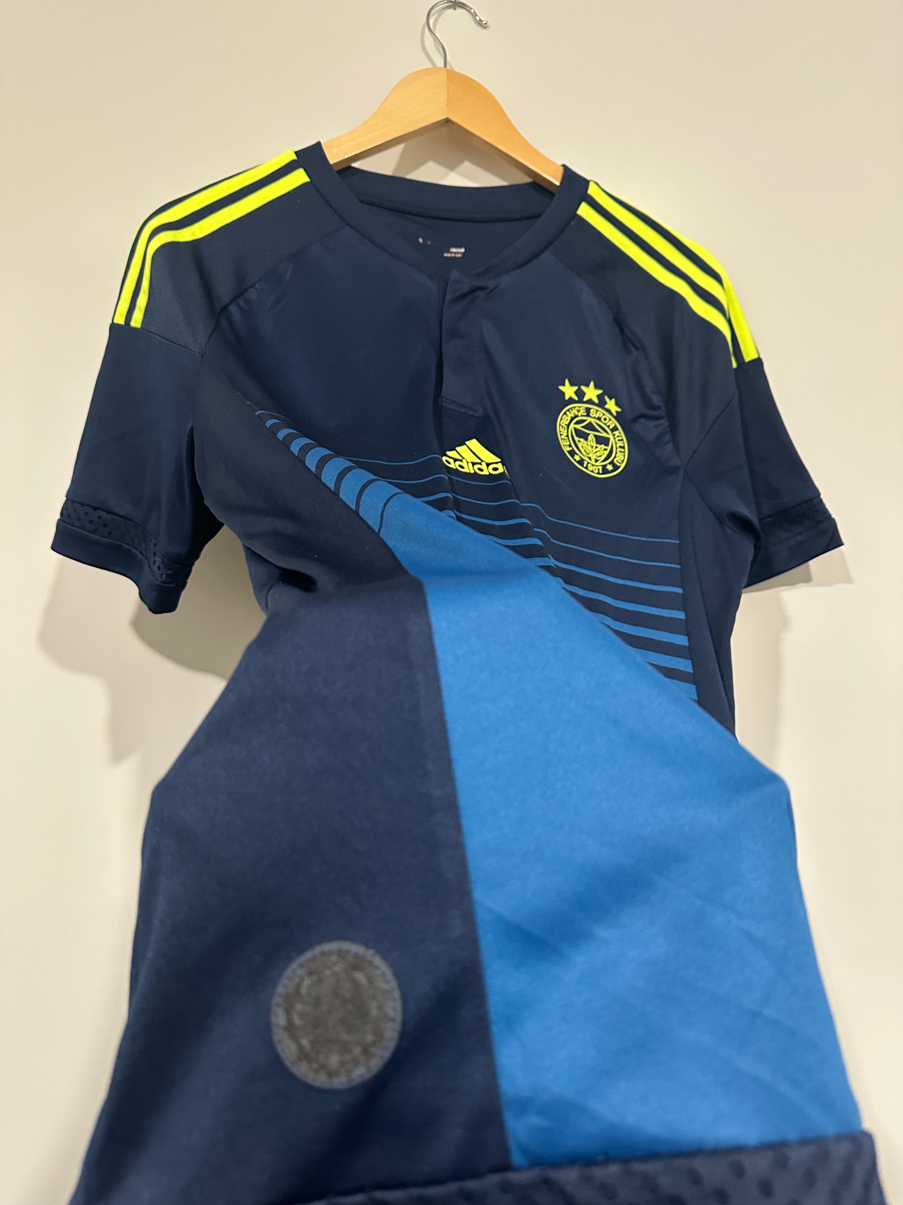 Fenerbahçe 2015-16 Third Soccer Jersey Nani #17 (M)