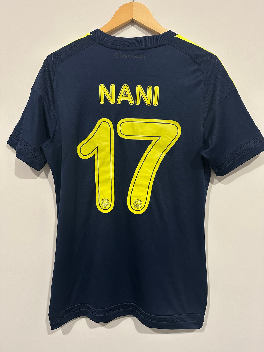 Fenerbahçe 2015-16 Third Soccer Jersey Nani #17 (M)
