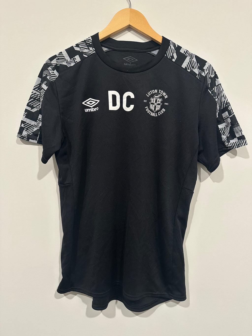 Luton Town Black Training Jersey (M)