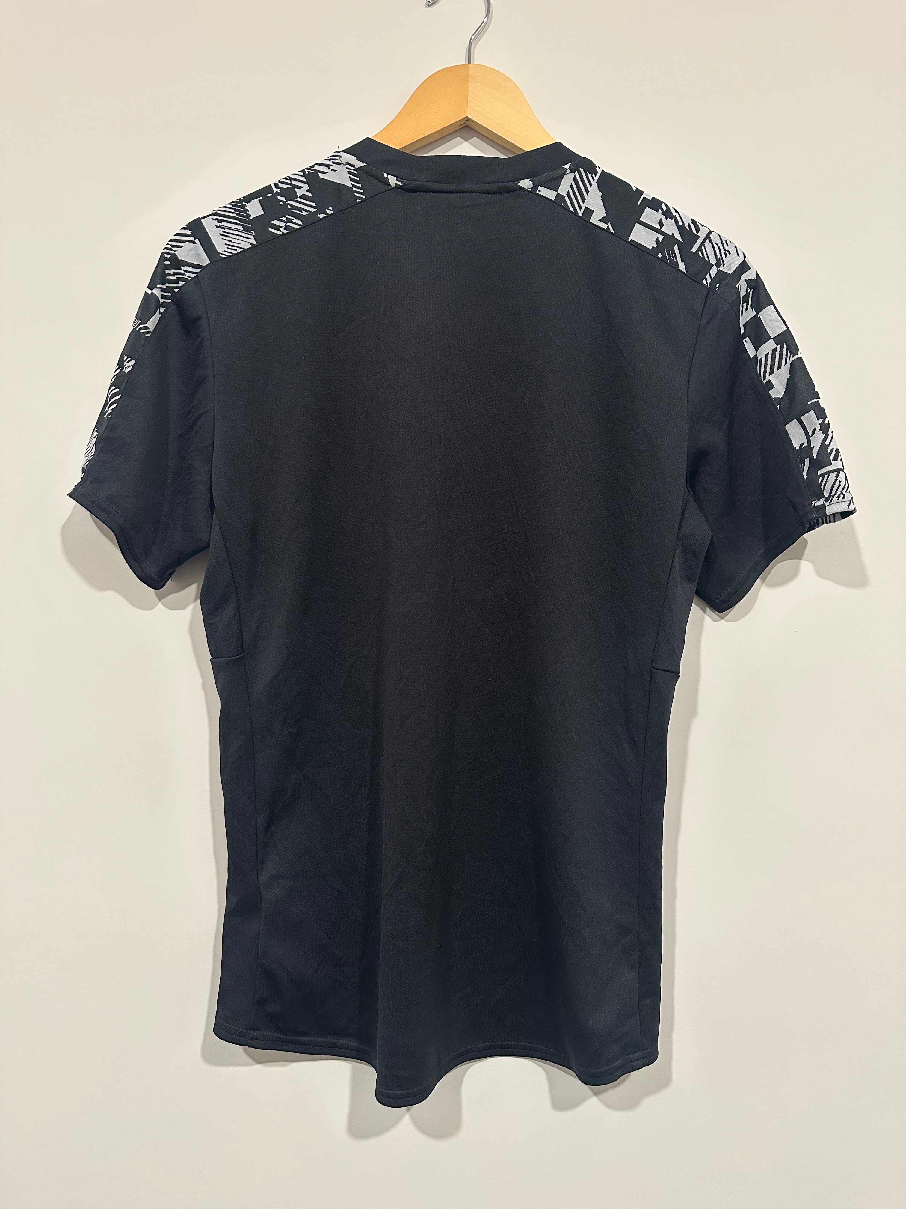 Luton Town Black Training Jersey (M)