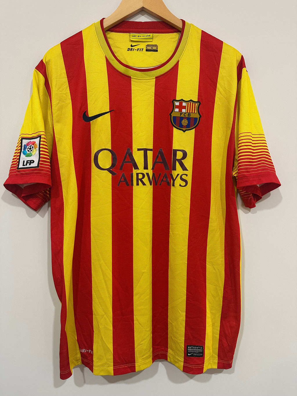 FC Barcelona 2013-14 Away Soccer Jersey (XL)