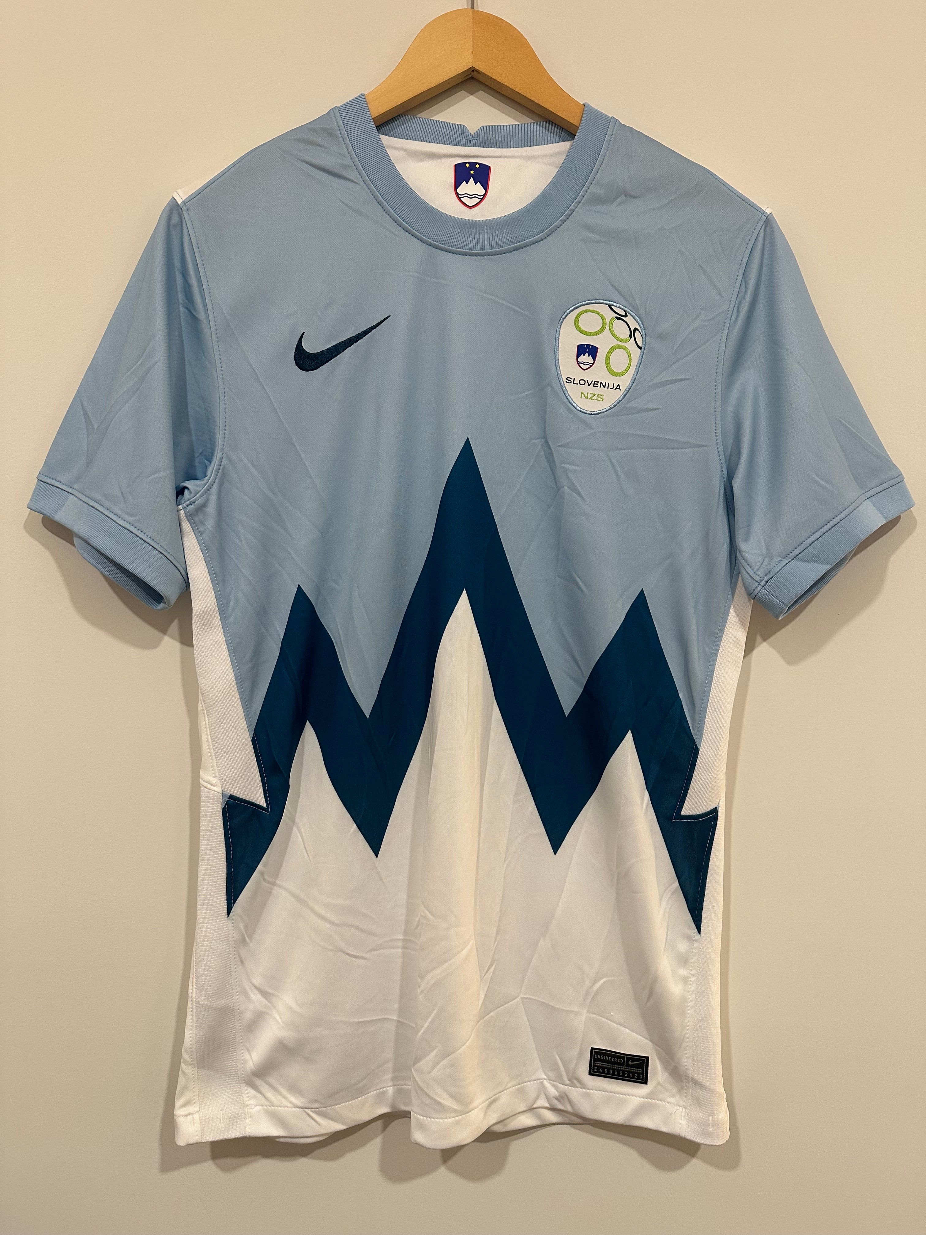 Slovenia 2020-21 Home Soccer Jersey (S)