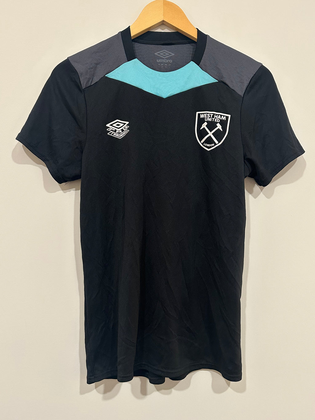 West Ham 2017-18 Training Soccer Jersey (S)