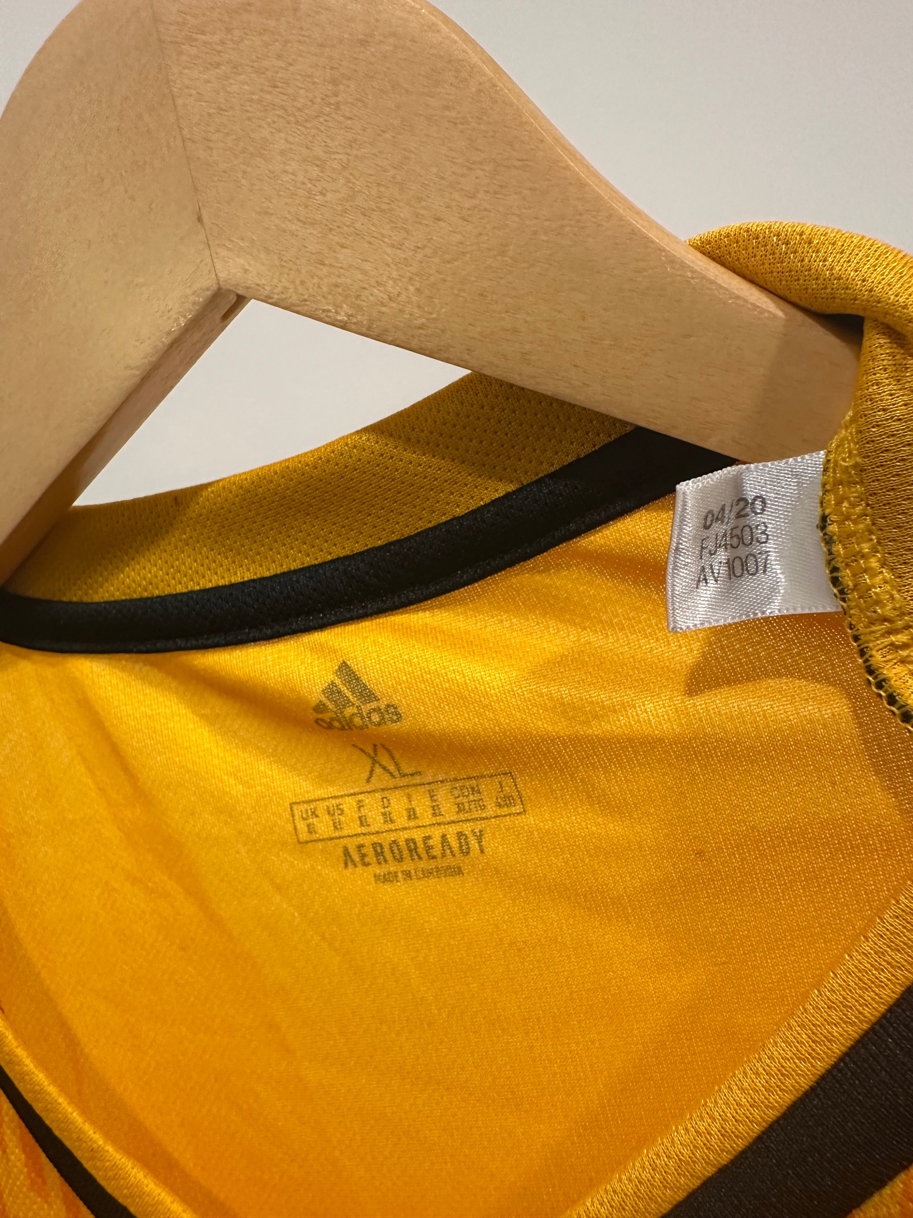 Wolverhampton 2020-21 Home Soccer Jersey (XL)