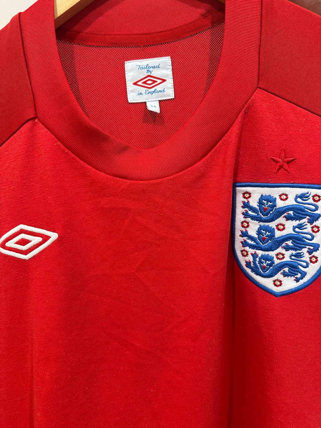 England 2010-11 Away Soccer Jersey (L)