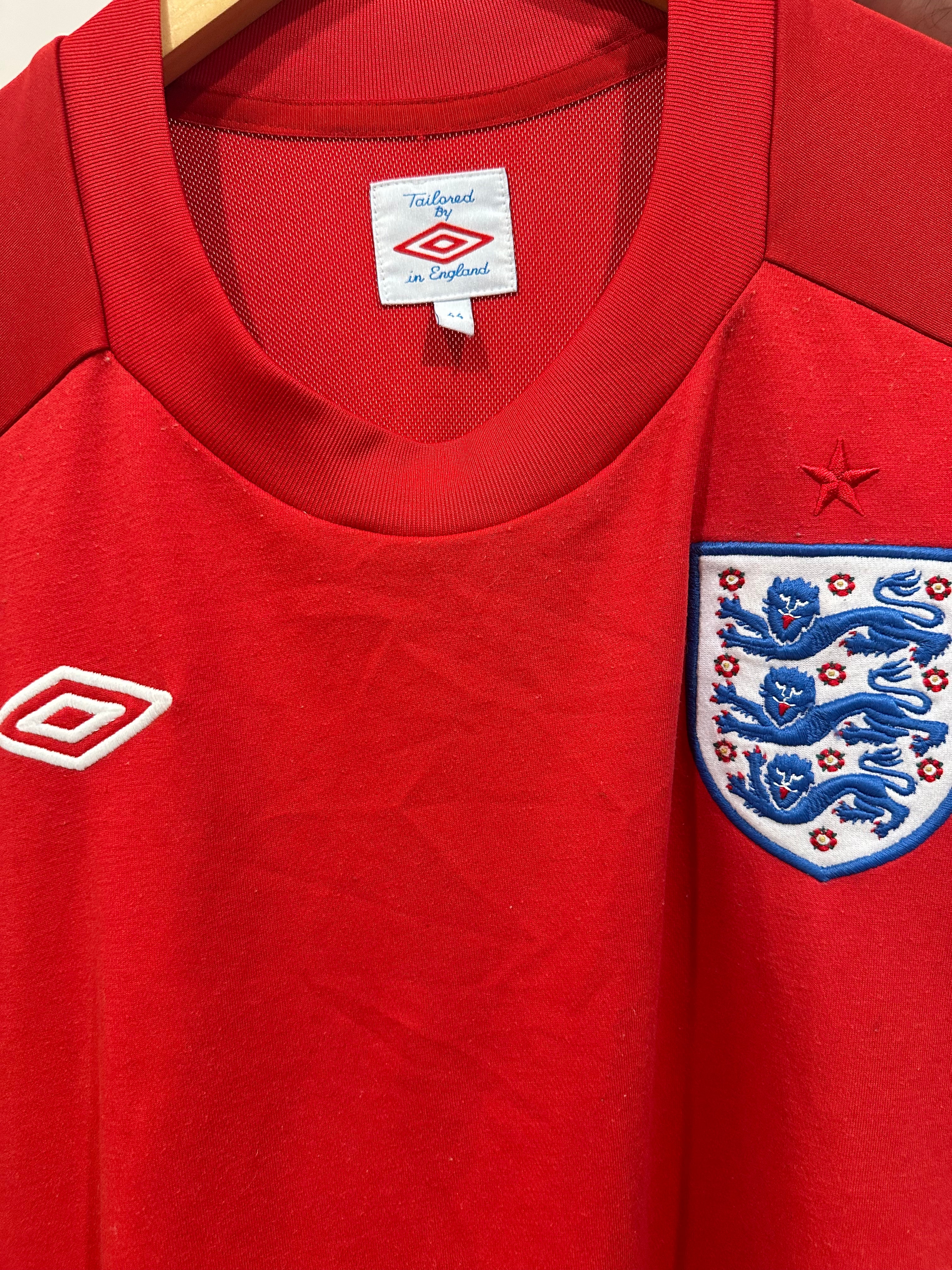 England 2010-11 Away Soccer Jersey (L)