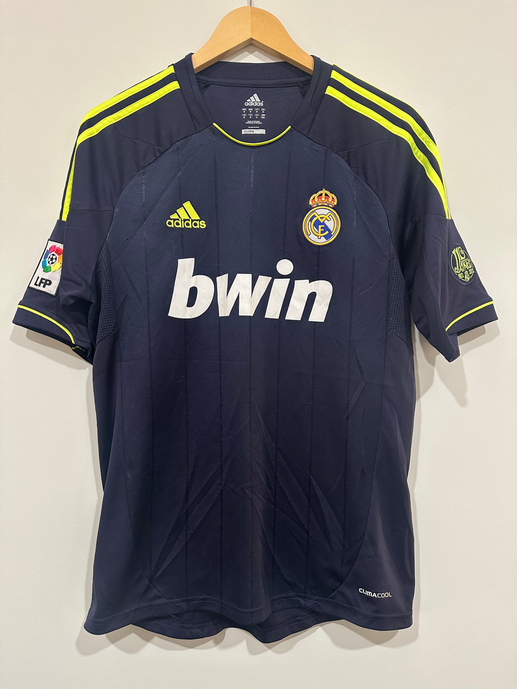 Real Madrid 2012-13 Away Soccer Jersey (M)