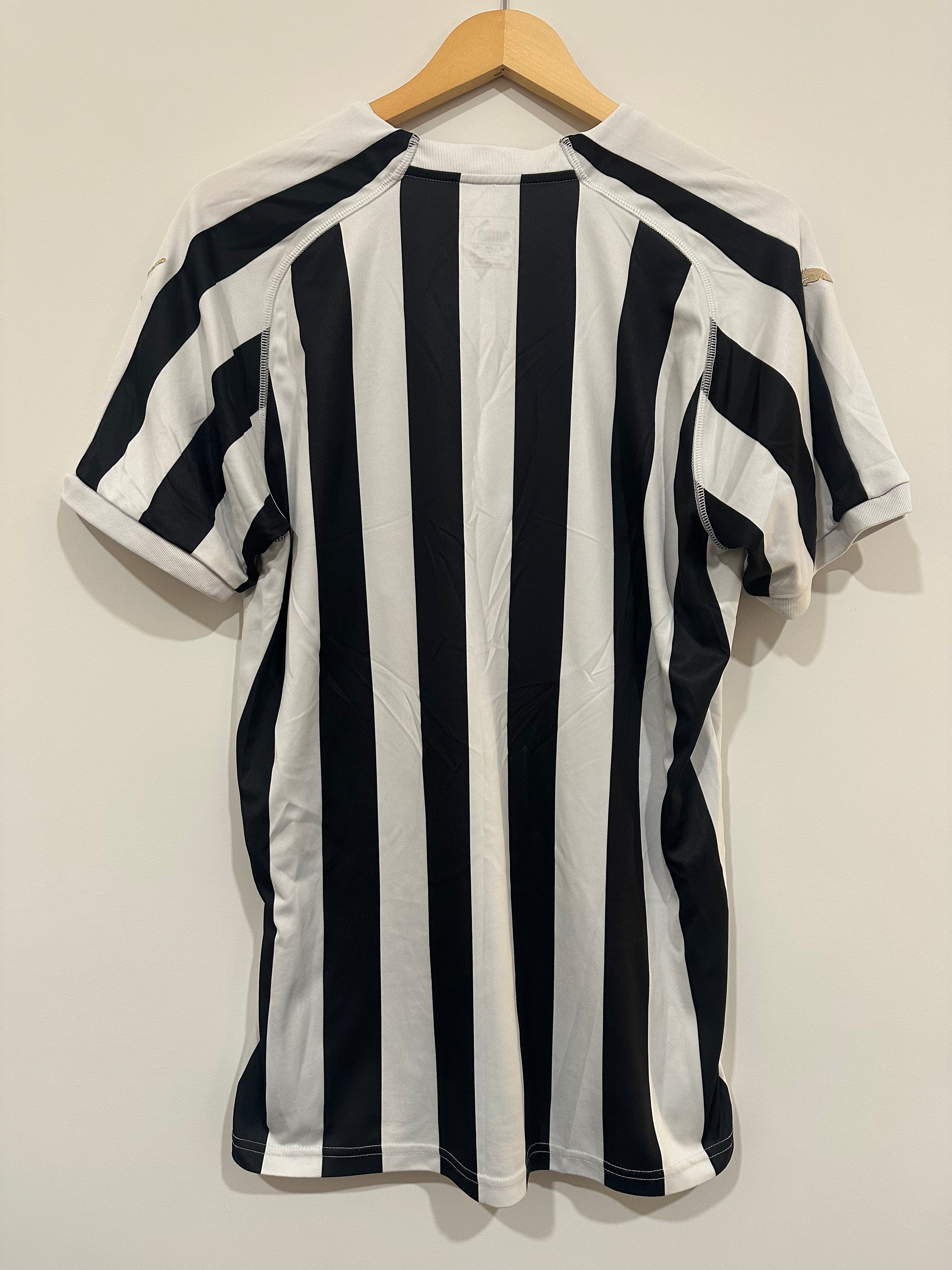 Newcastle United 2018-19 Home Soccer Jersey (L)