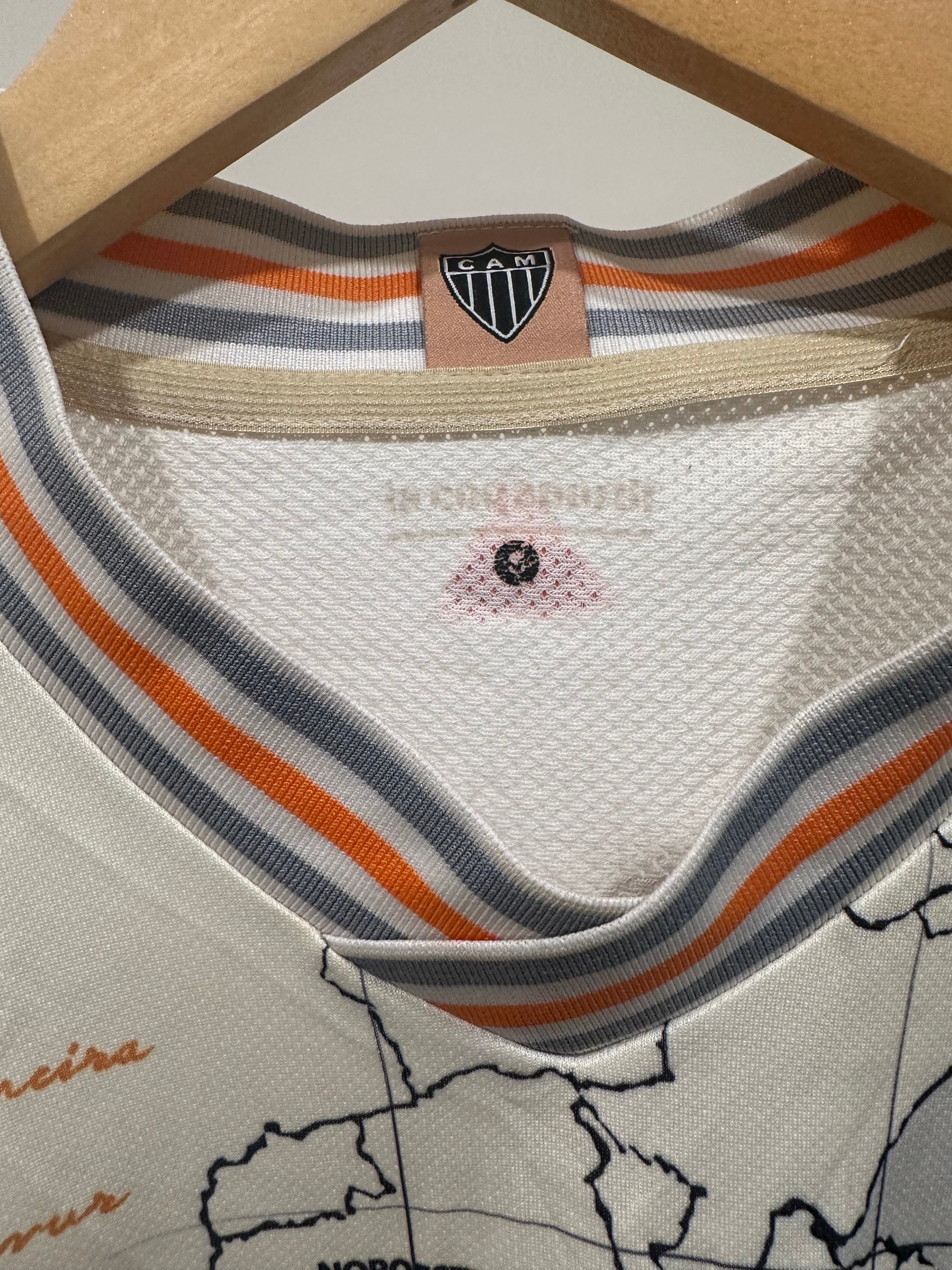 Atlético Mineiro 2021-22 Special Soccer Jersey Vargas #10 (S)