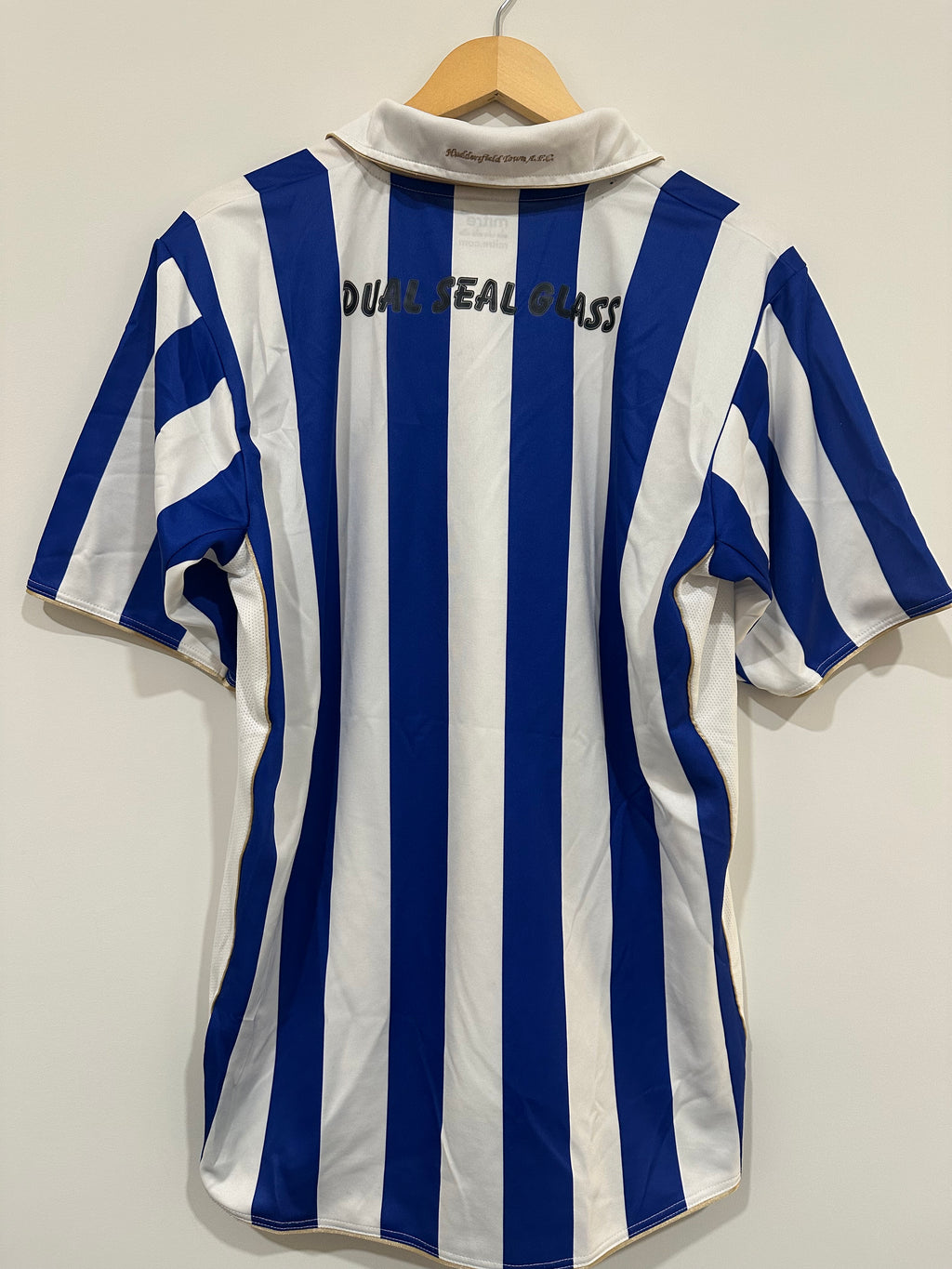 Huddersfield Town 2008-09 Home (Centenary) Soccer Jersey (L)