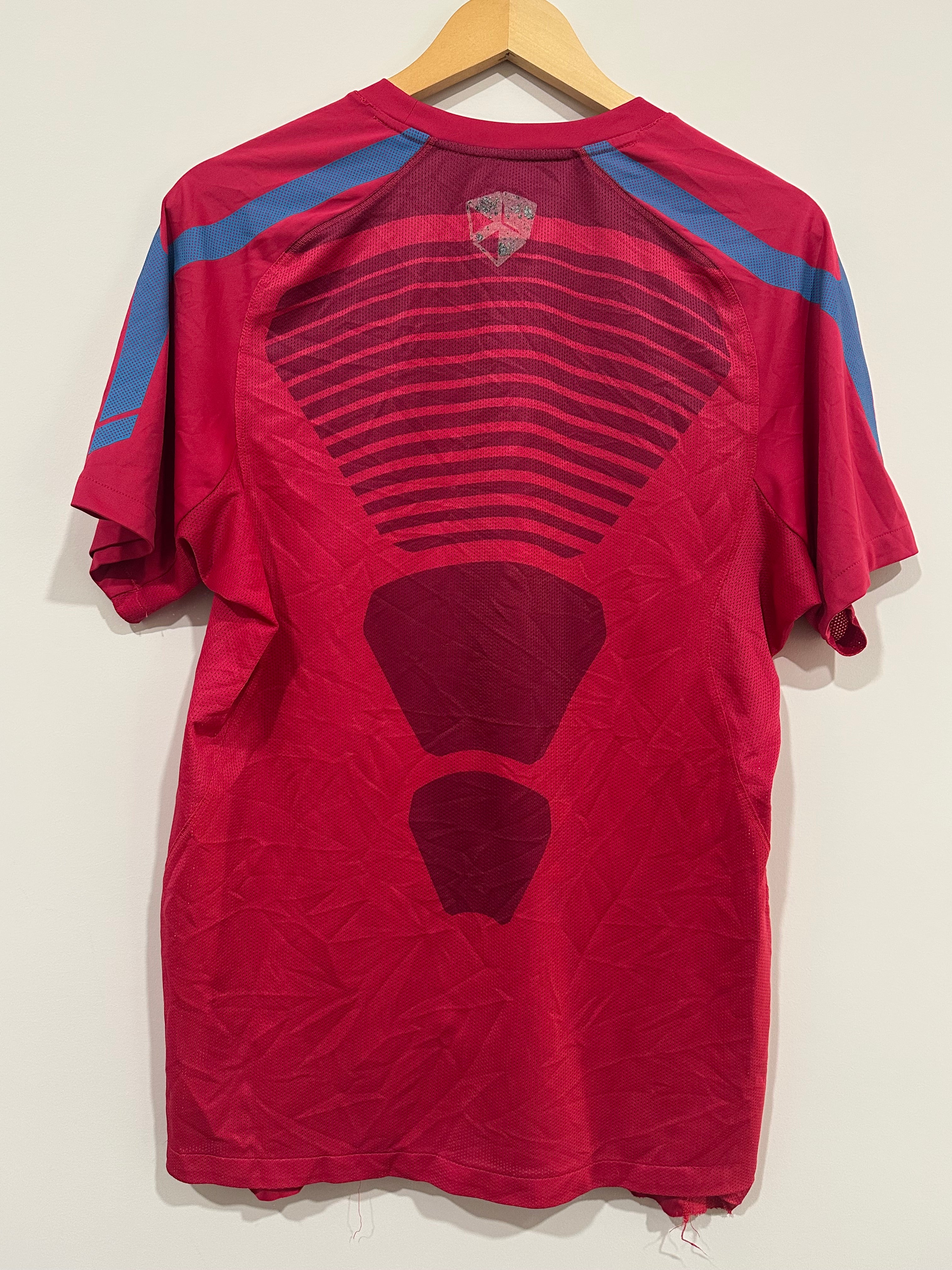 FC Barcelona 2010-11 Training Soccer Jersey (M)