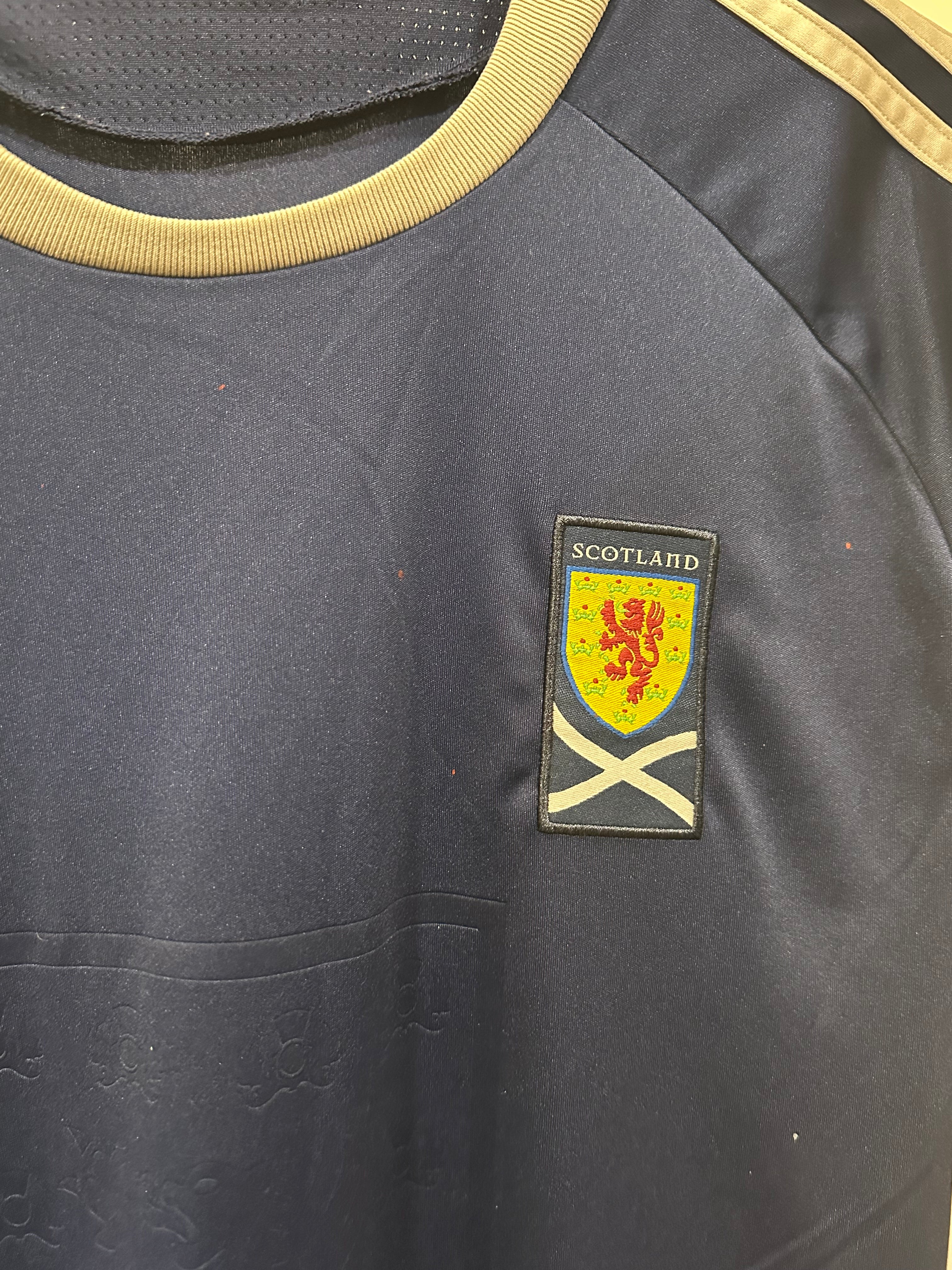 Scotland 2010-11 Home Soccer Jersey (L)