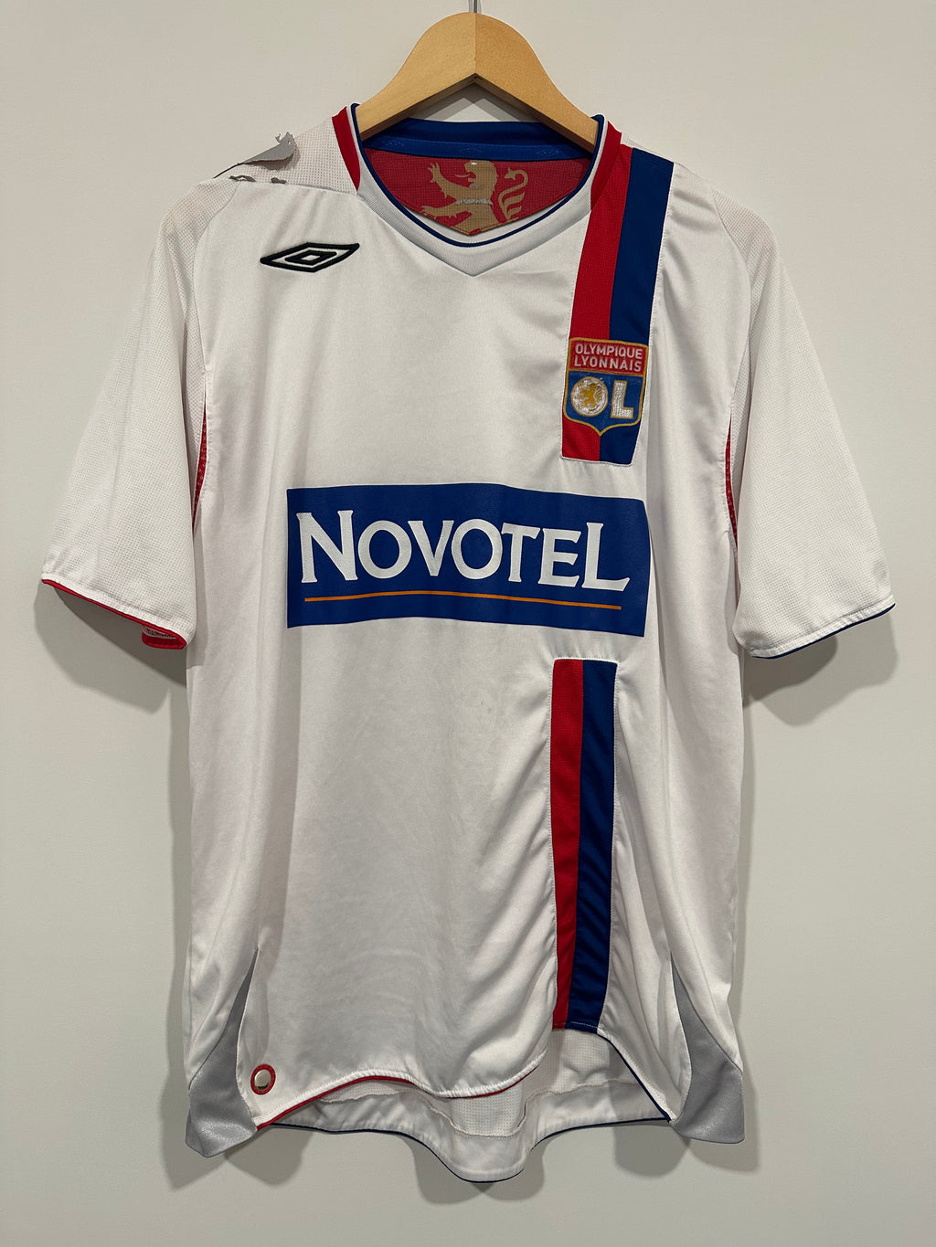 Olympique Lyon 2006-07 Home Soccer Jersey (L)