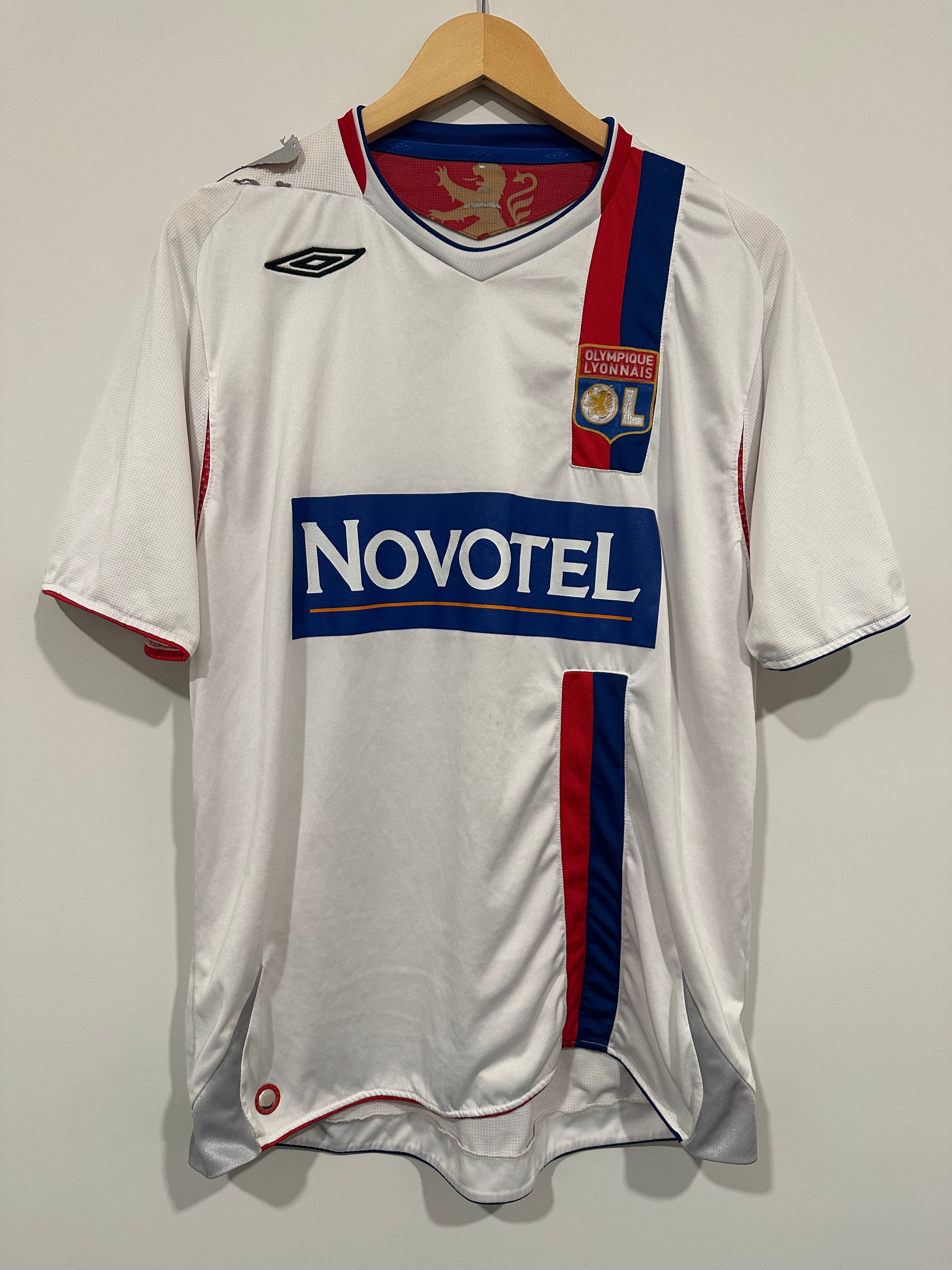 Olympique Lyon 2006-07 Home Soccer Jersey (L)