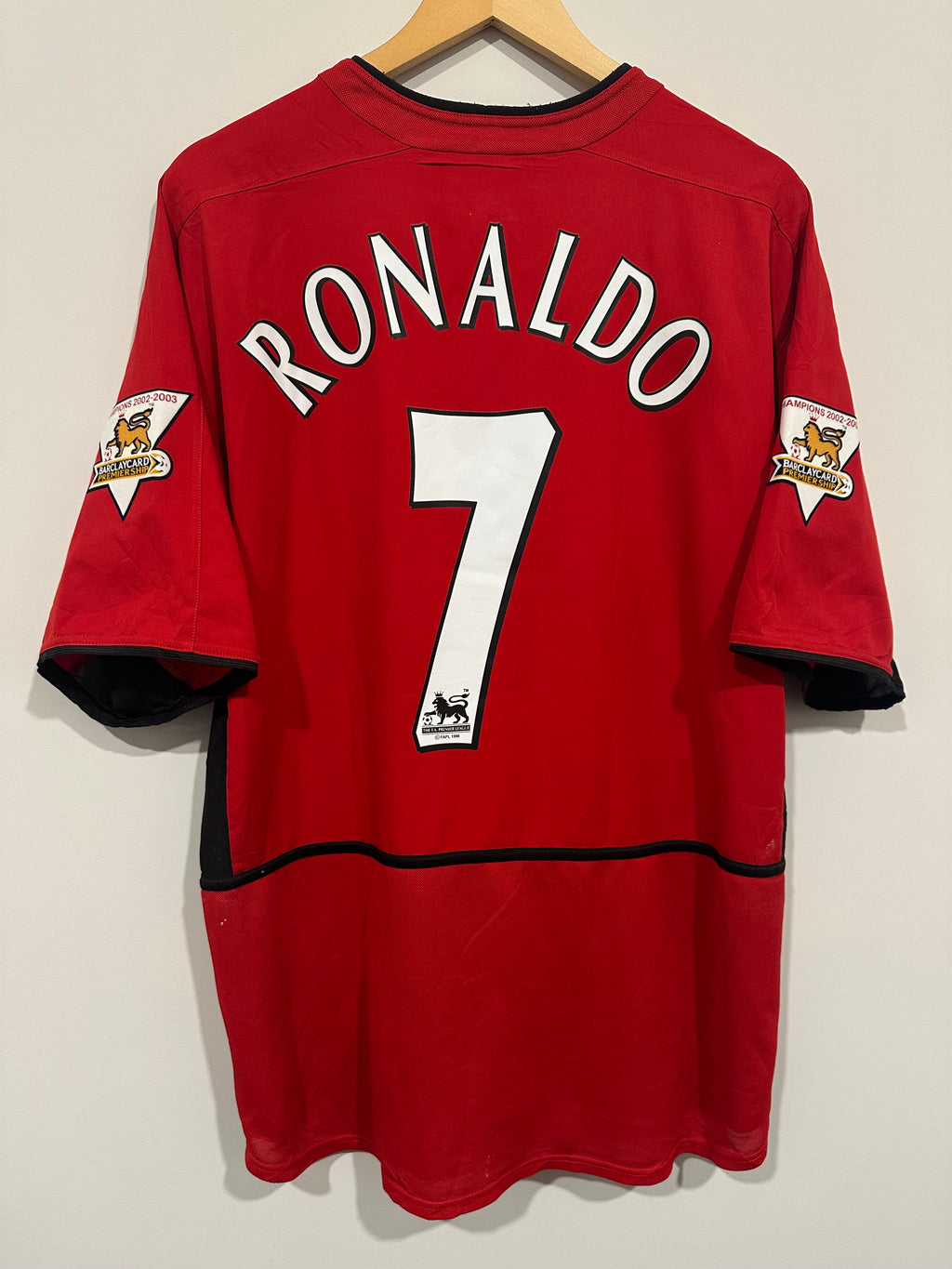 Manchester United 2002-04 Home Soccer Jersey Ronaldo #7 (XL)