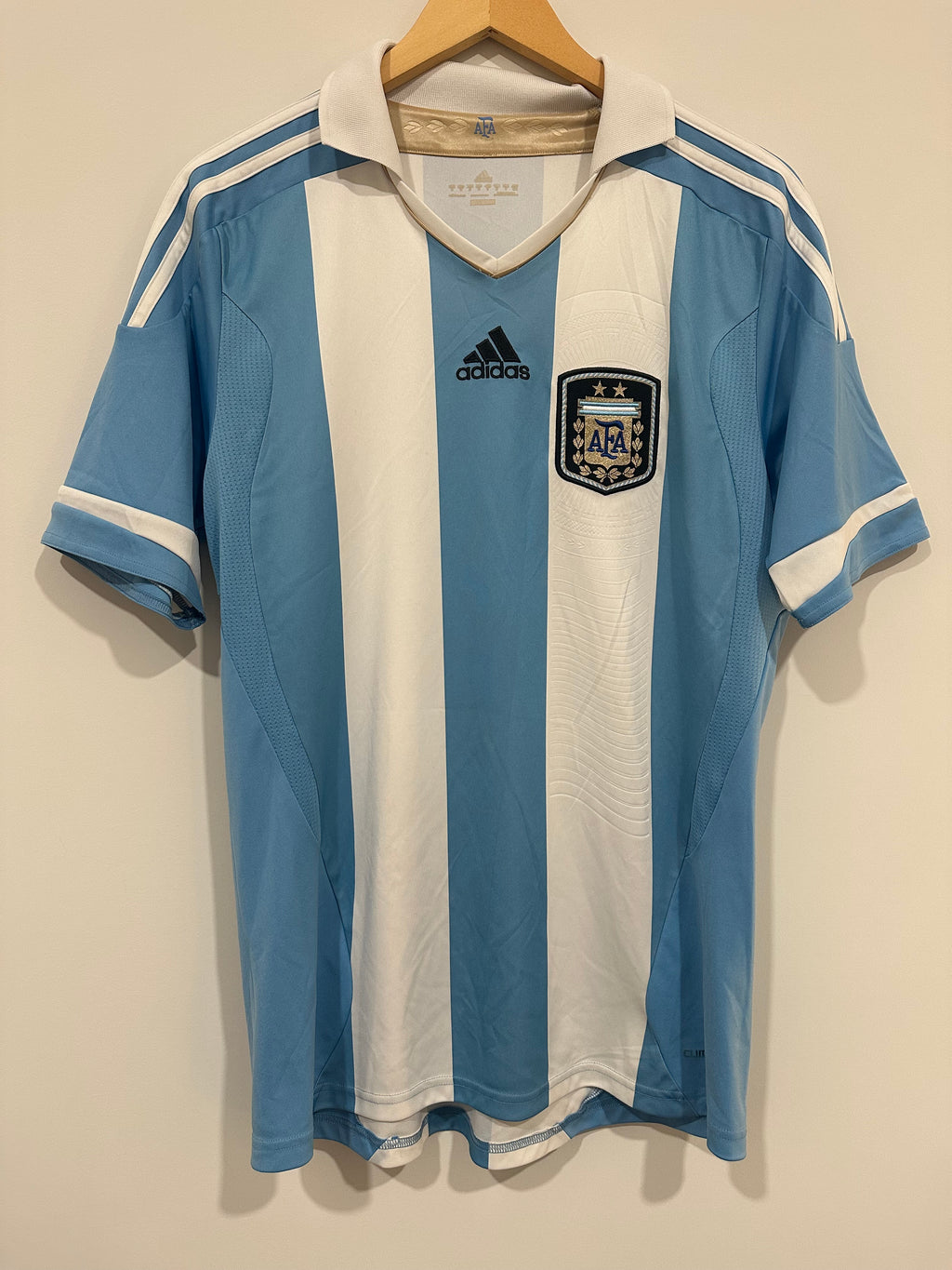 Argentina 2011-13 Home Soccer Jersey (M)