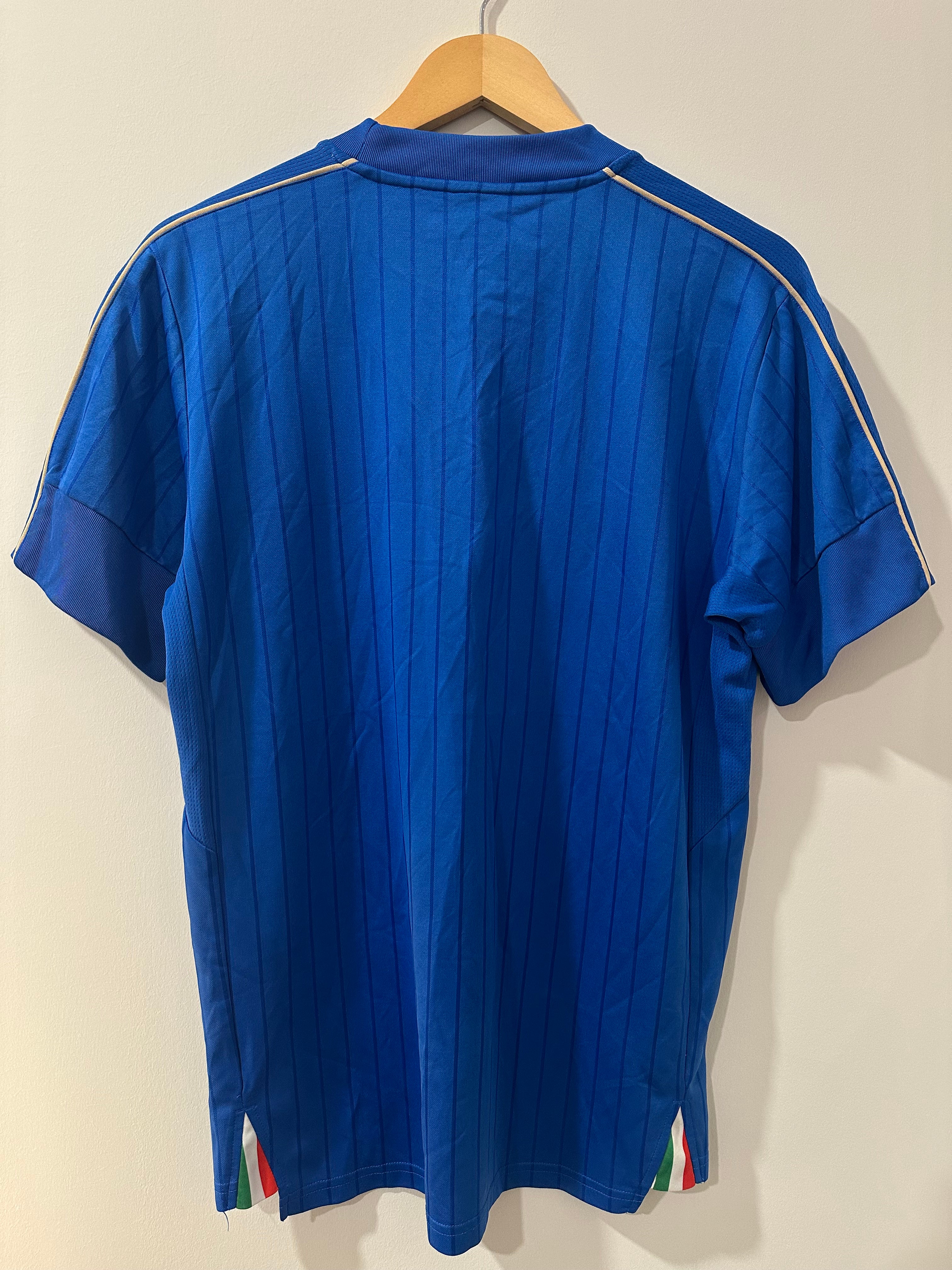 Italy 2016-17 Home Soccer Jersey (M)
