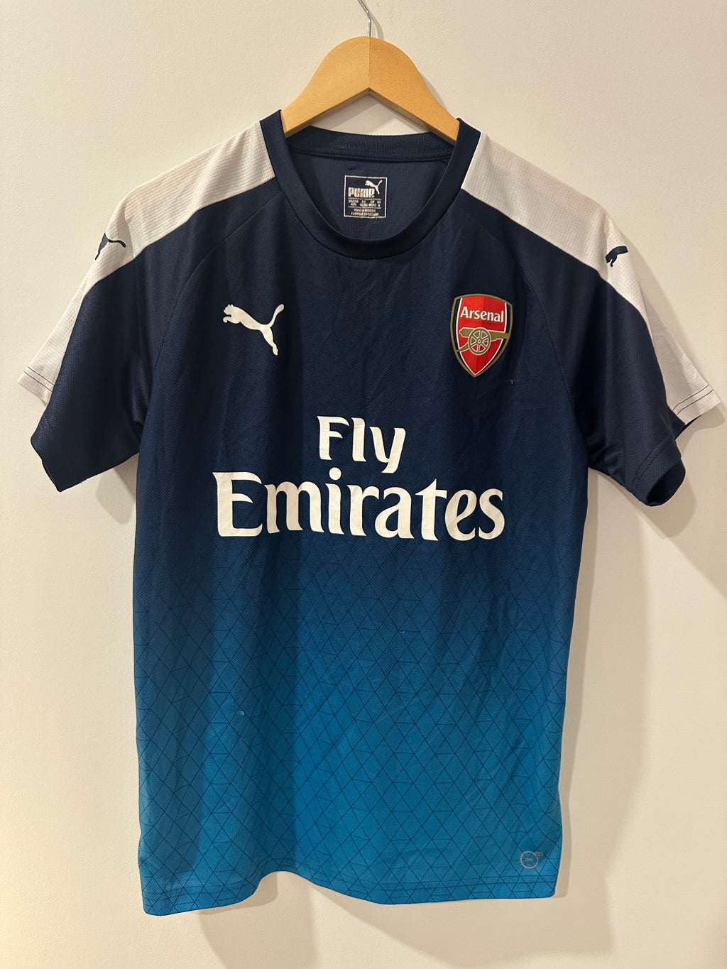 Arsenal 2015-16 Training Soccer Jersey (M)