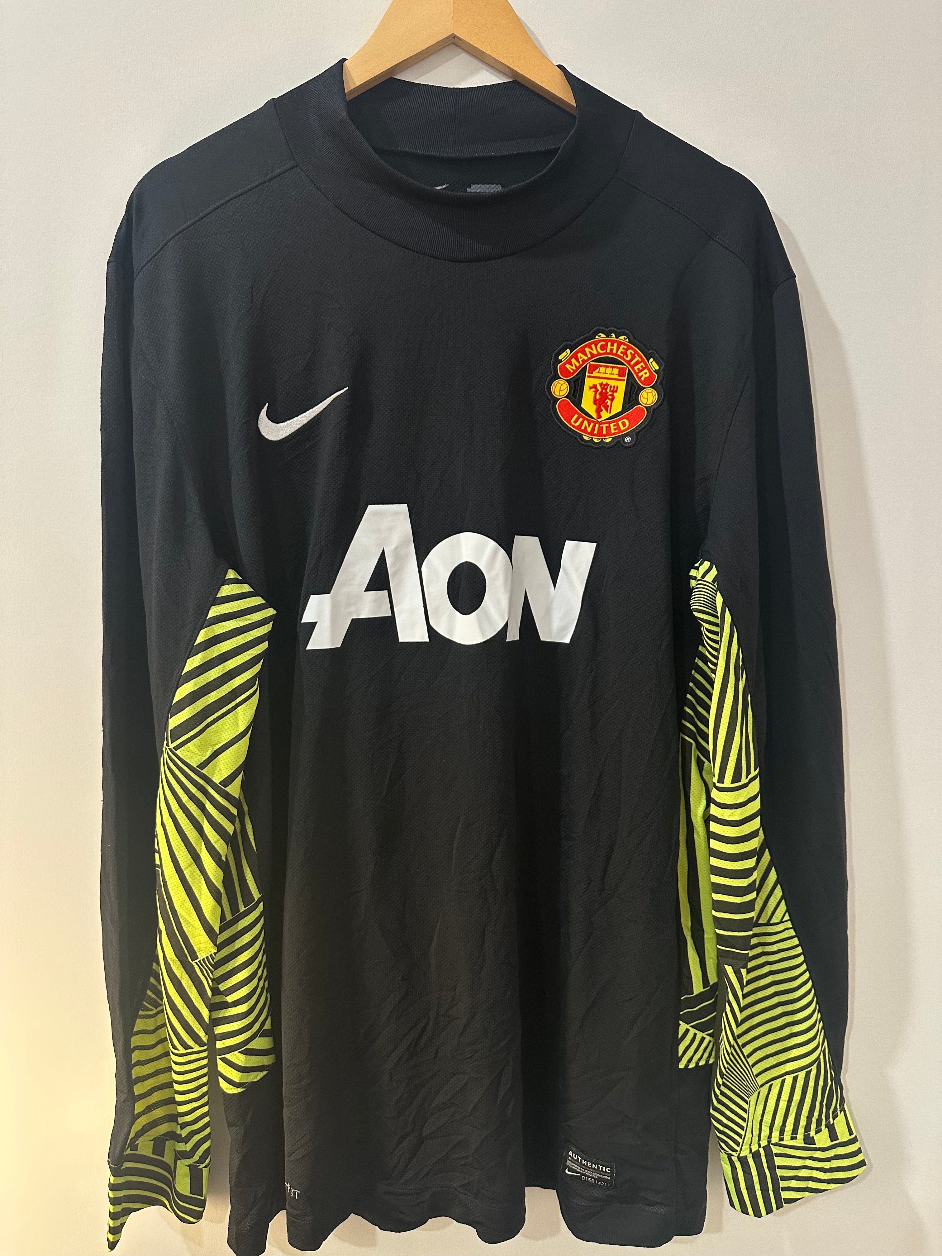Manchester United 2011-12 Goalkeeper Soccer Jersey (XL)