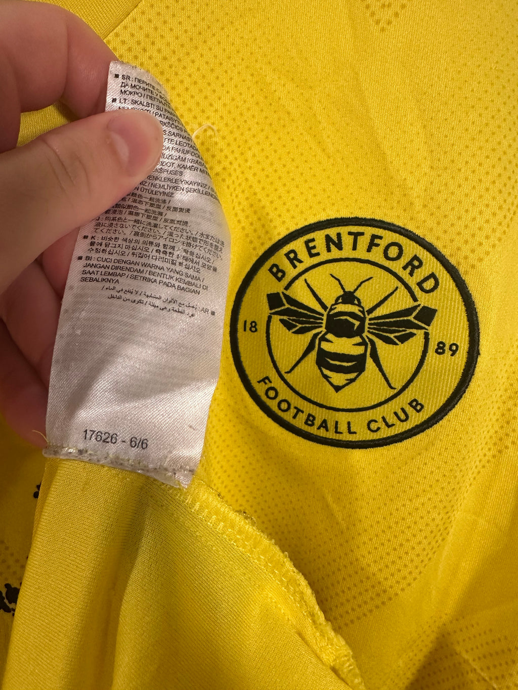 Brentford 2021-22 Away Soccer Jersey (XL)