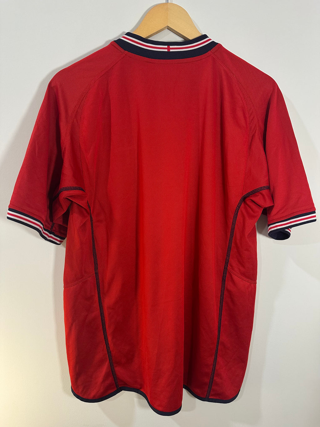 England 2002-04 Away Soccer Jersey (L)