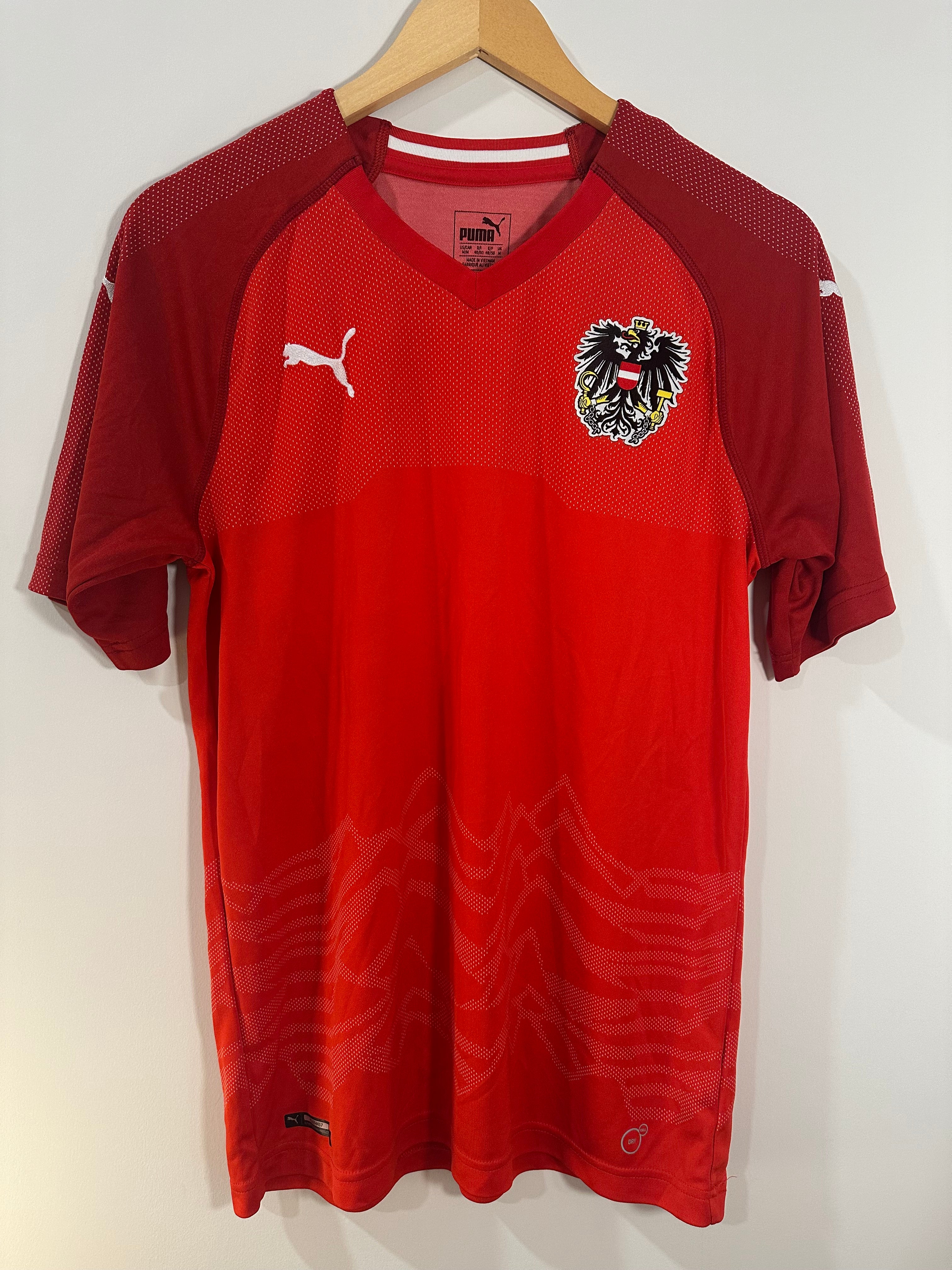 Austria 2018-19 Home Soccer Jersey (M)