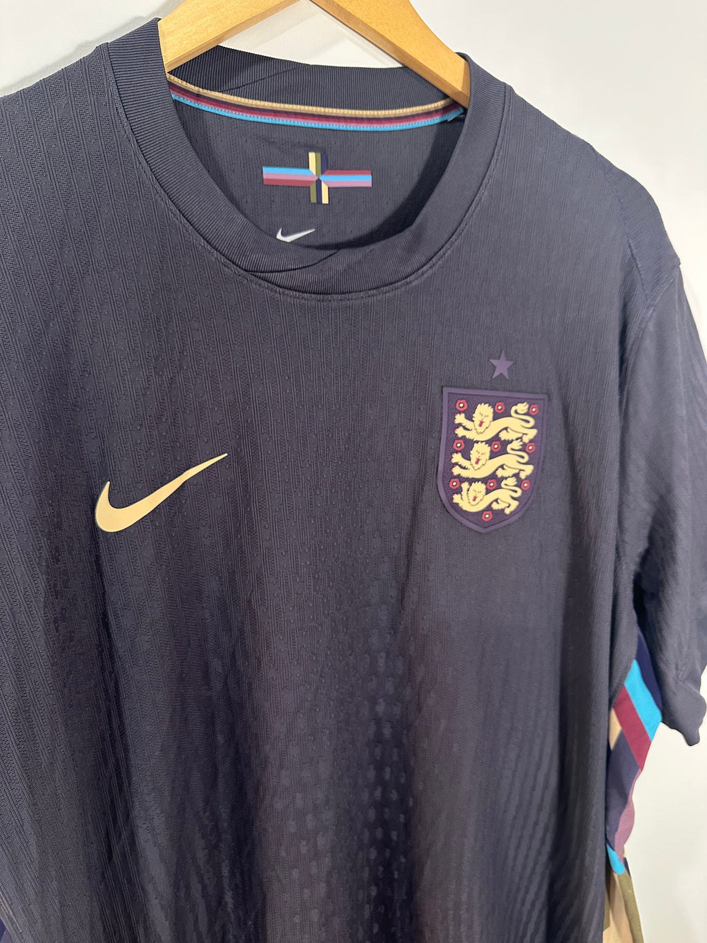 England 2024 Away Soccer Jersey Authentic Version (XL)