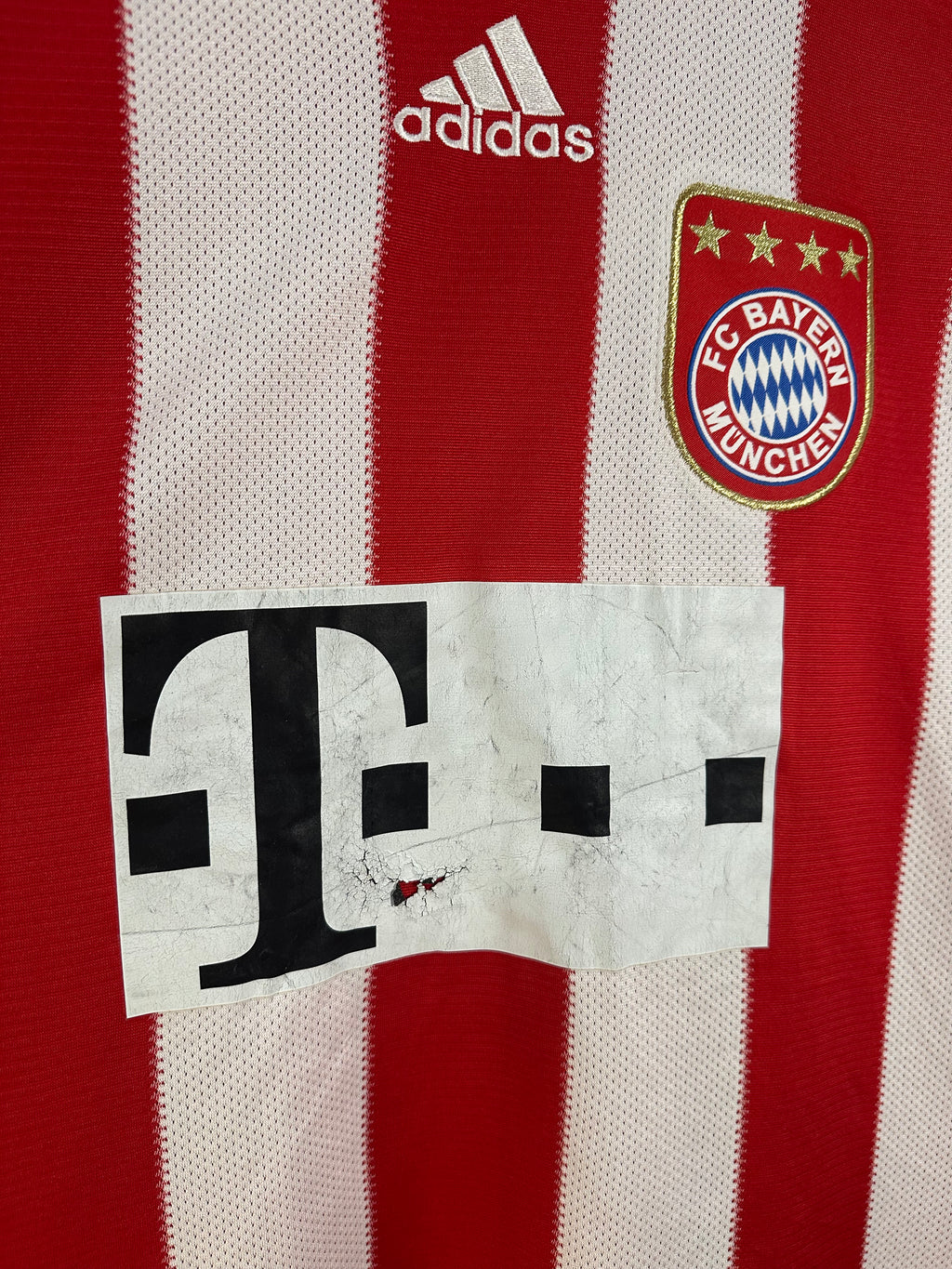 Bayern Munich 2010-11 Home Soccer Jersey (L) [B Grade]