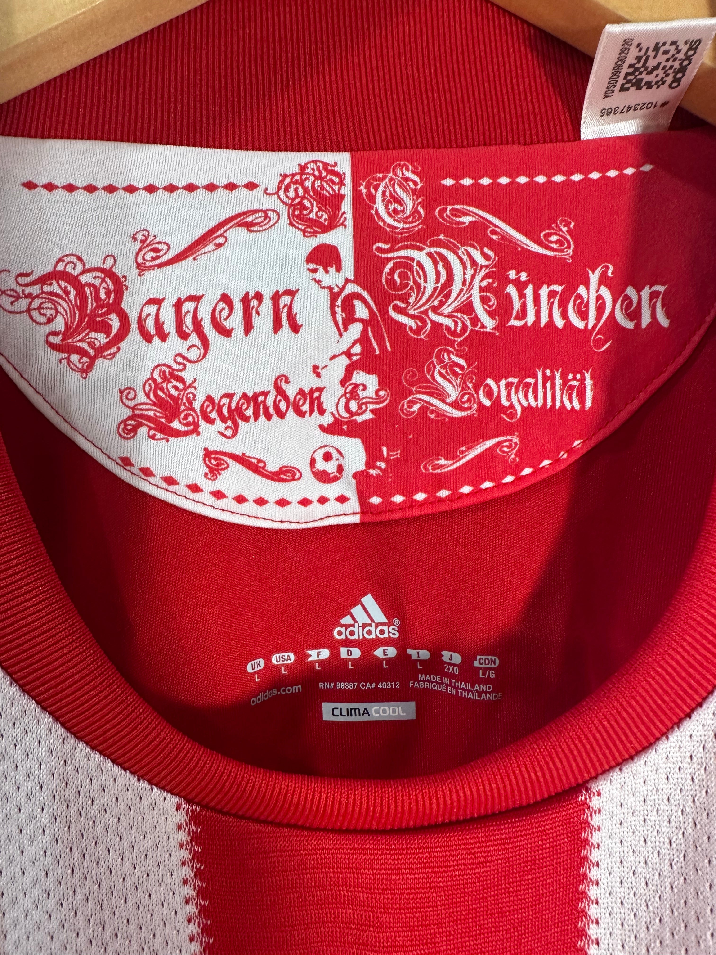 Bayern Munich 2010-11 Home Soccer Jersey (L) [B Grade]