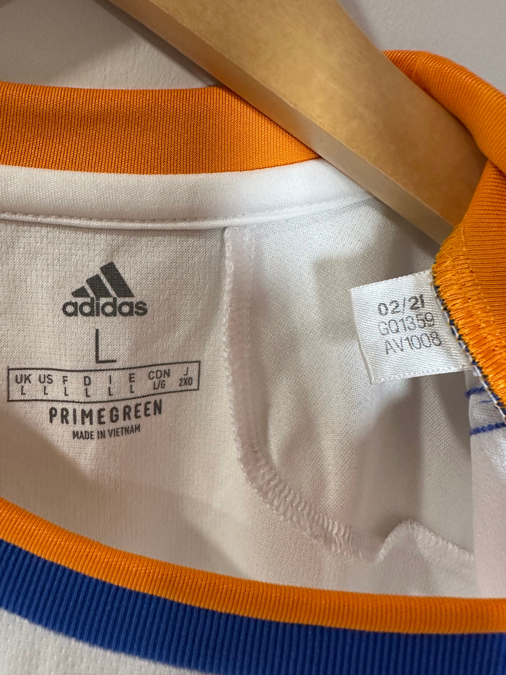 Real Madrid 2021-22 Home Soccer Jersey (L) [B Grade]