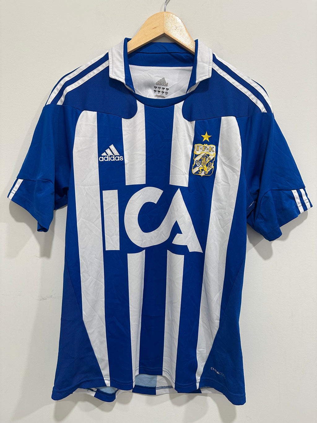 IFK Goteborg 2010 Home Soccer Jersey (M)