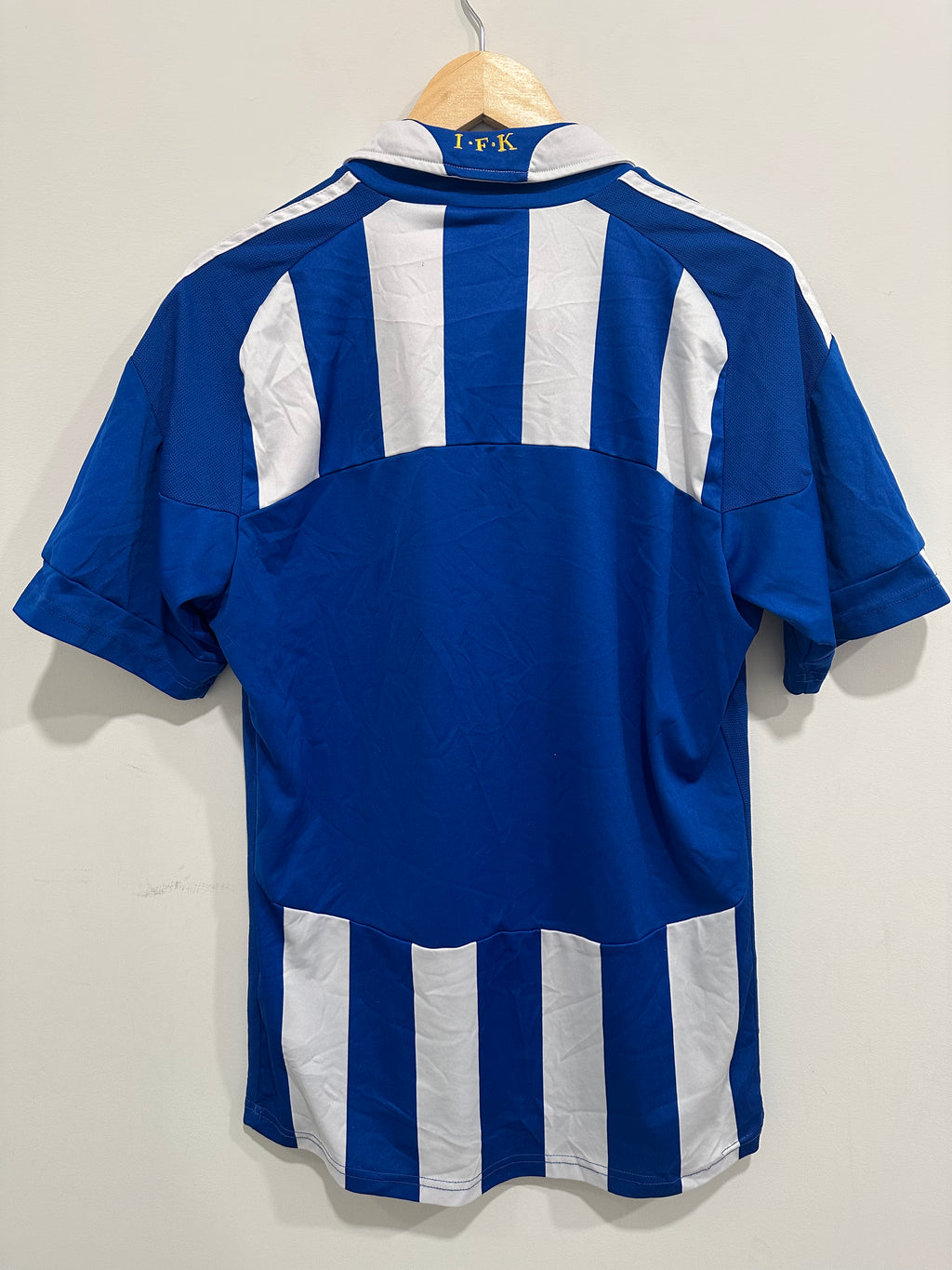 IFK Goteborg 2010 Home Soccer Jersey (M)