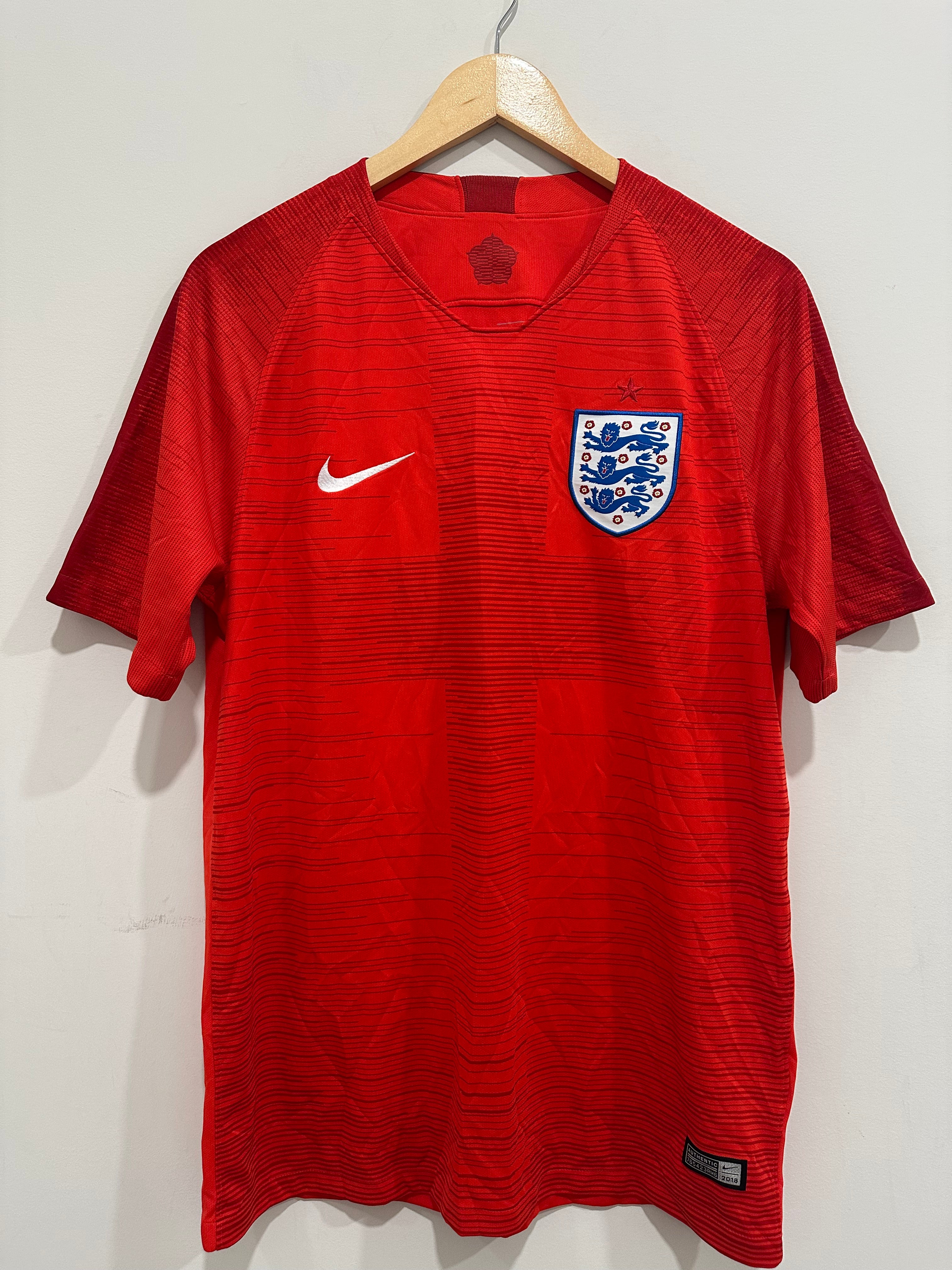 England 2018-19 Away Soccer Jersey (M)
