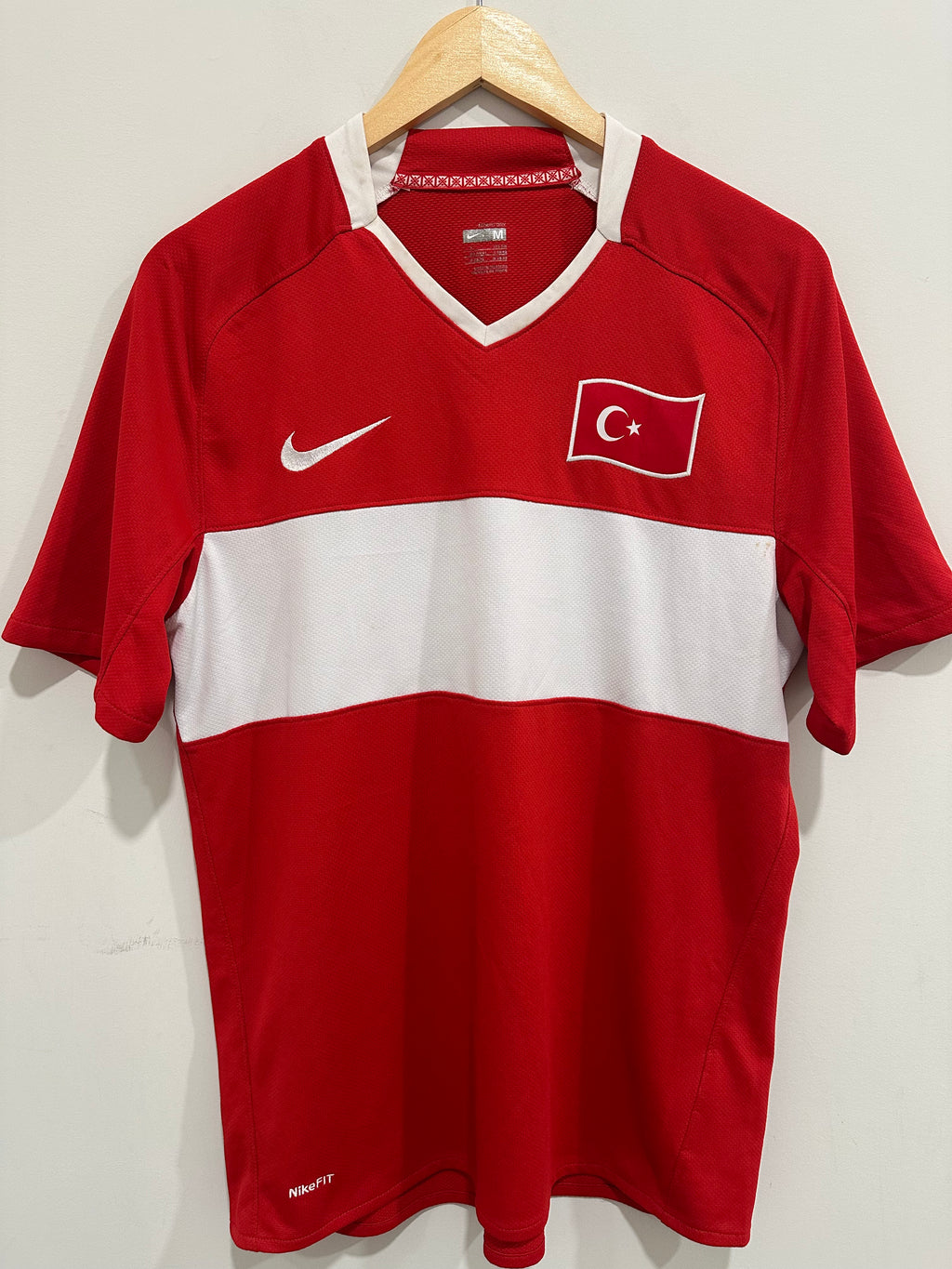 Turkey 2010-11 Home Soccer Jersey (M)