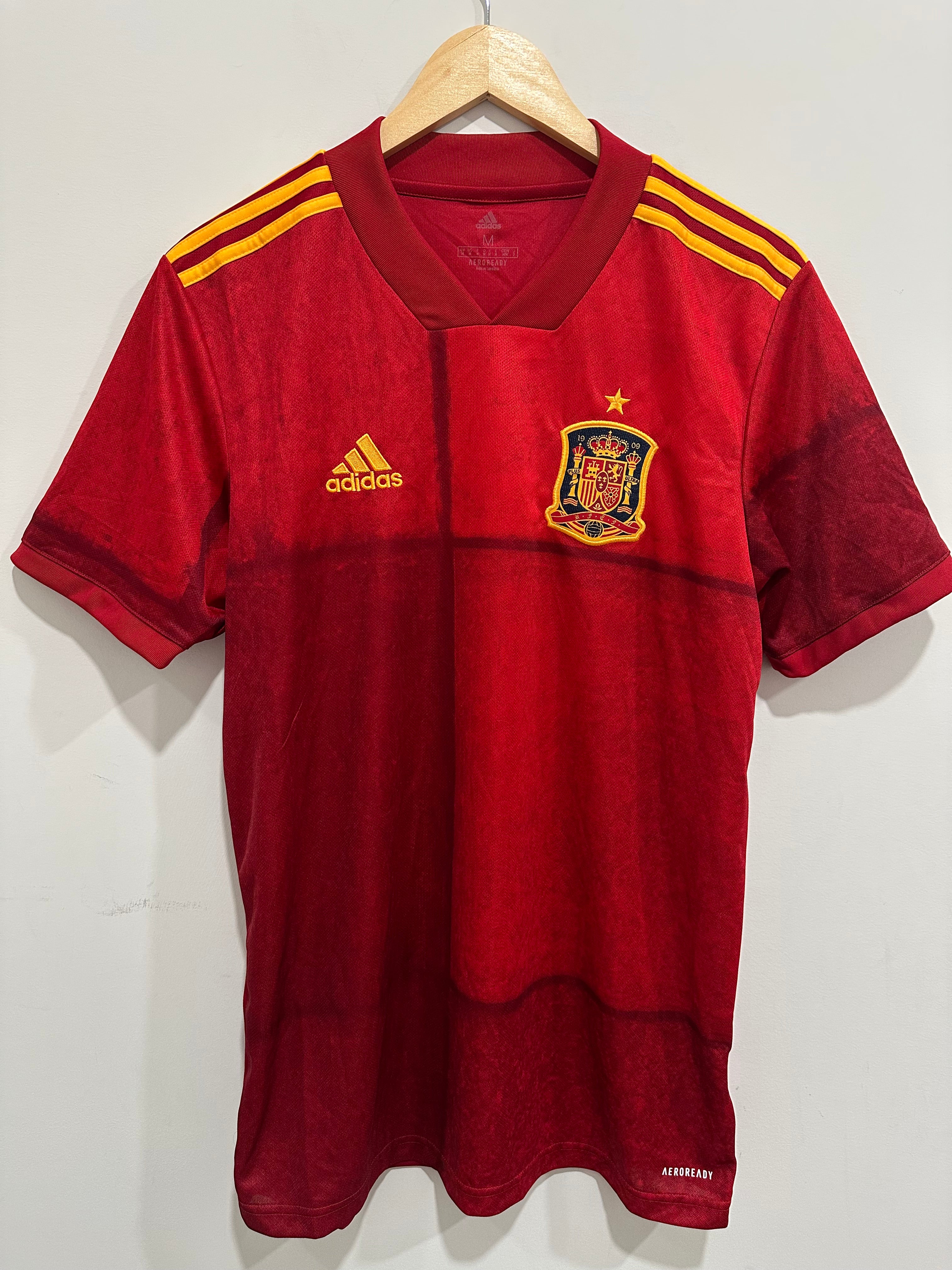 Spain 2020-22 Home Soccer Jersey (M)