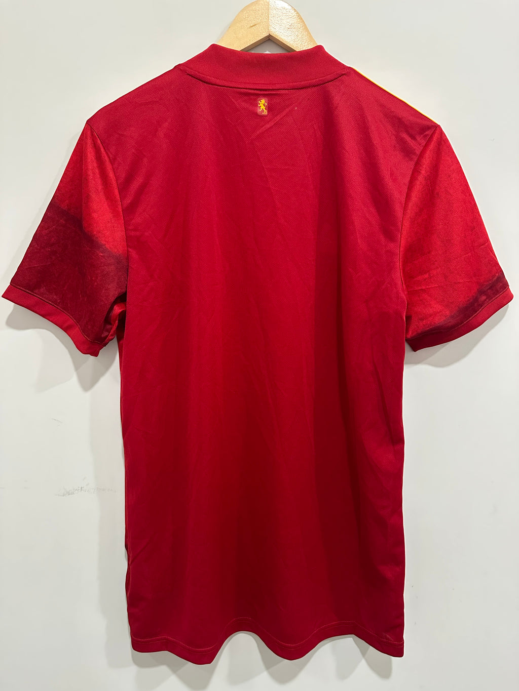 Spain 2020-22 Home Soccer Jersey (M)