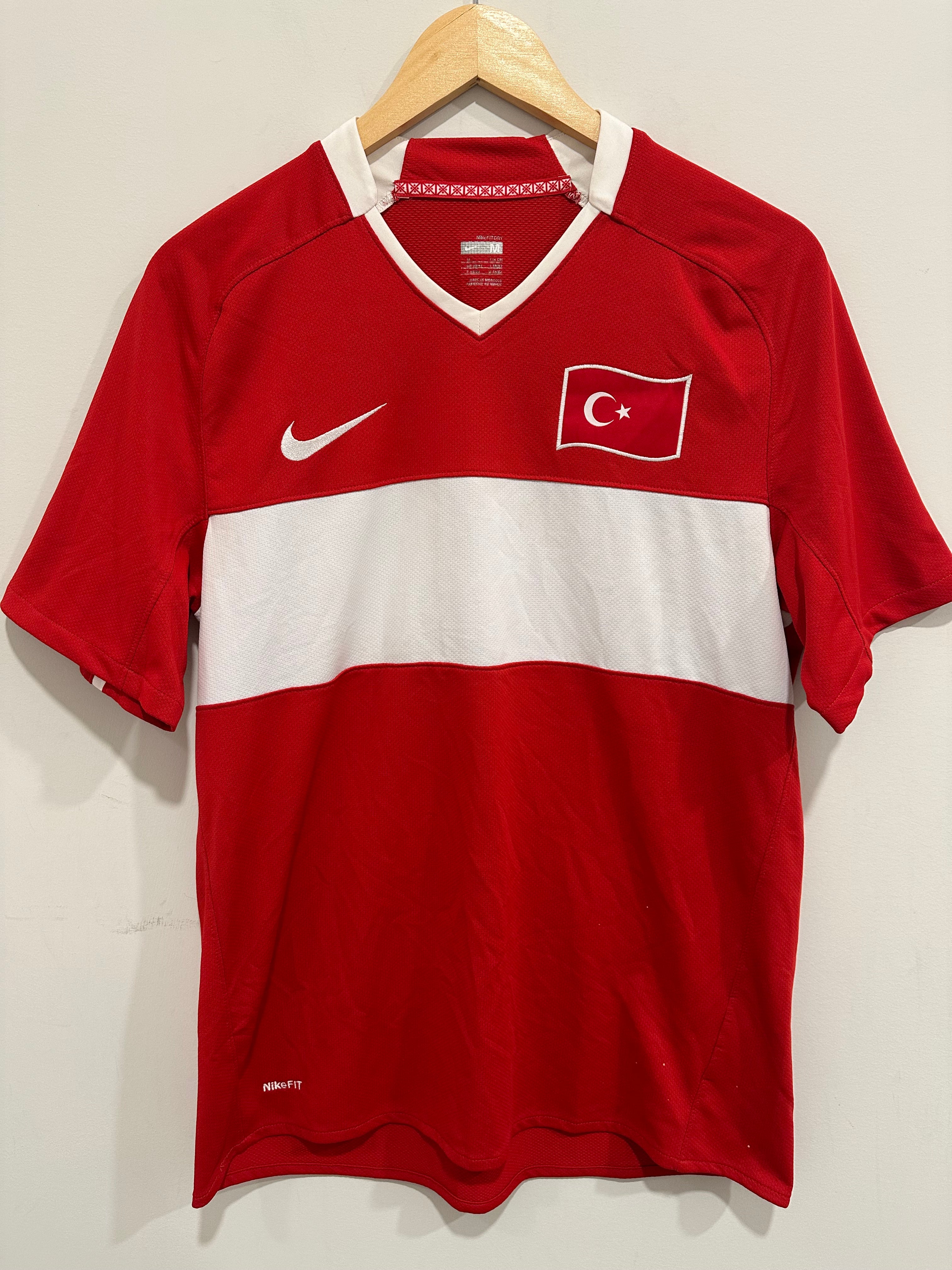 Turkey 2010-11 Home Soccer Jersey (M)