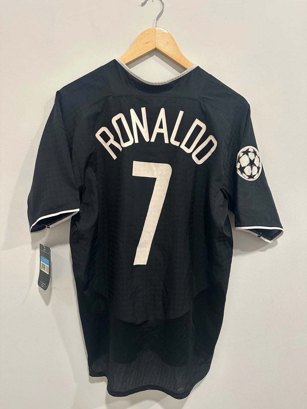 Manchester United 2003-05 Away Soccer Jersey Ronaldo #7 (M) NWT