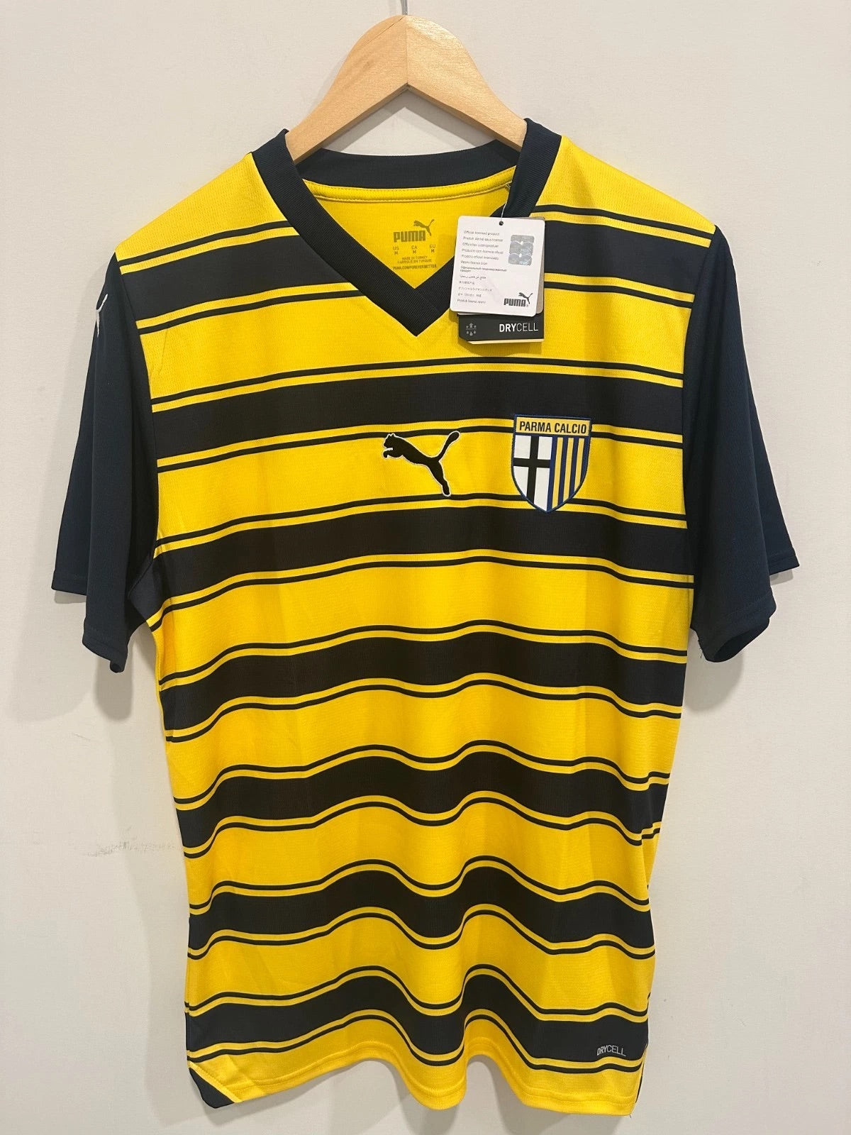 Parma 2023-24 Away Soccer Jersey (M) NWT