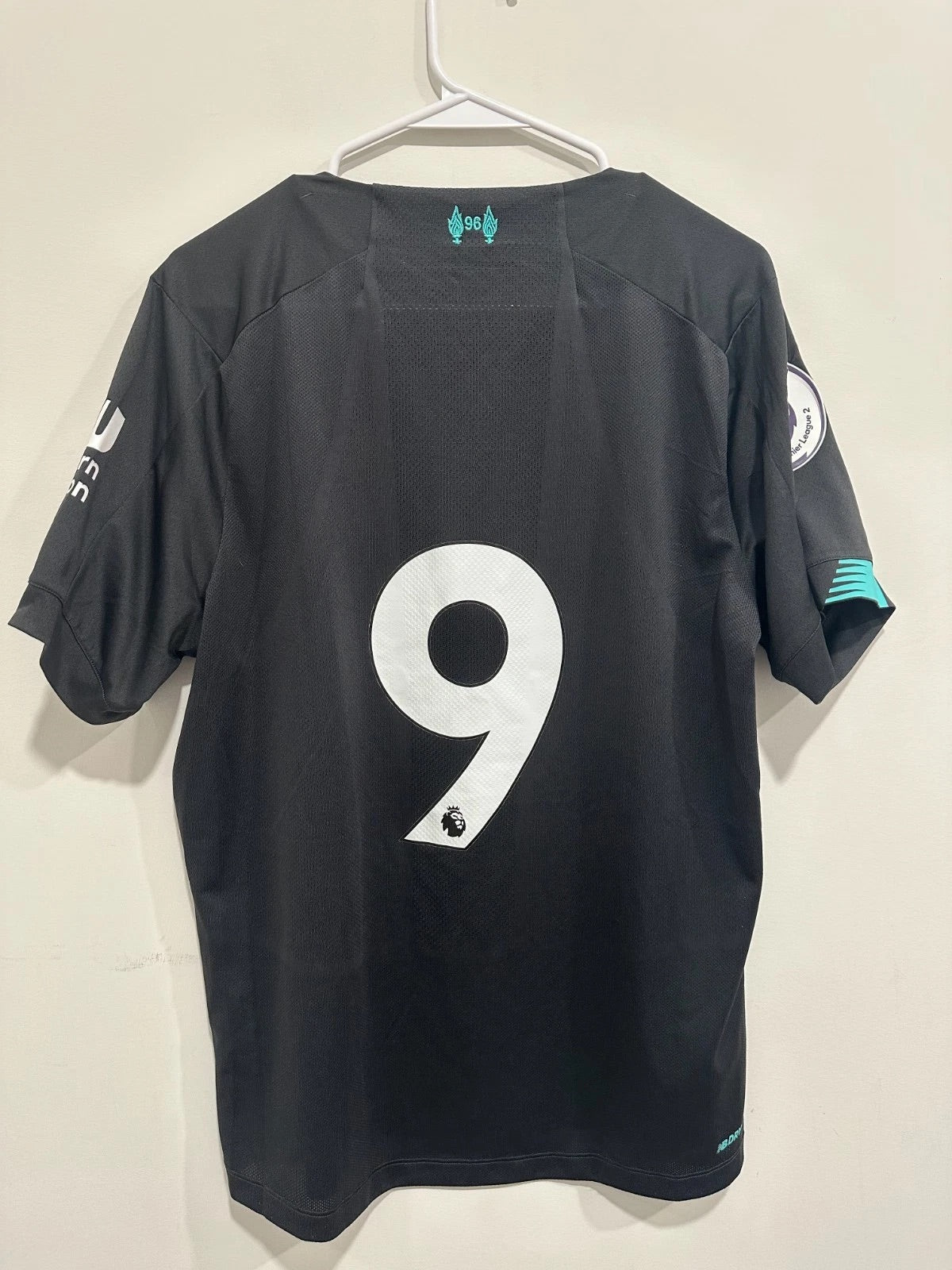 Liverpool 2019-20 Third Soccer Jersey (M)